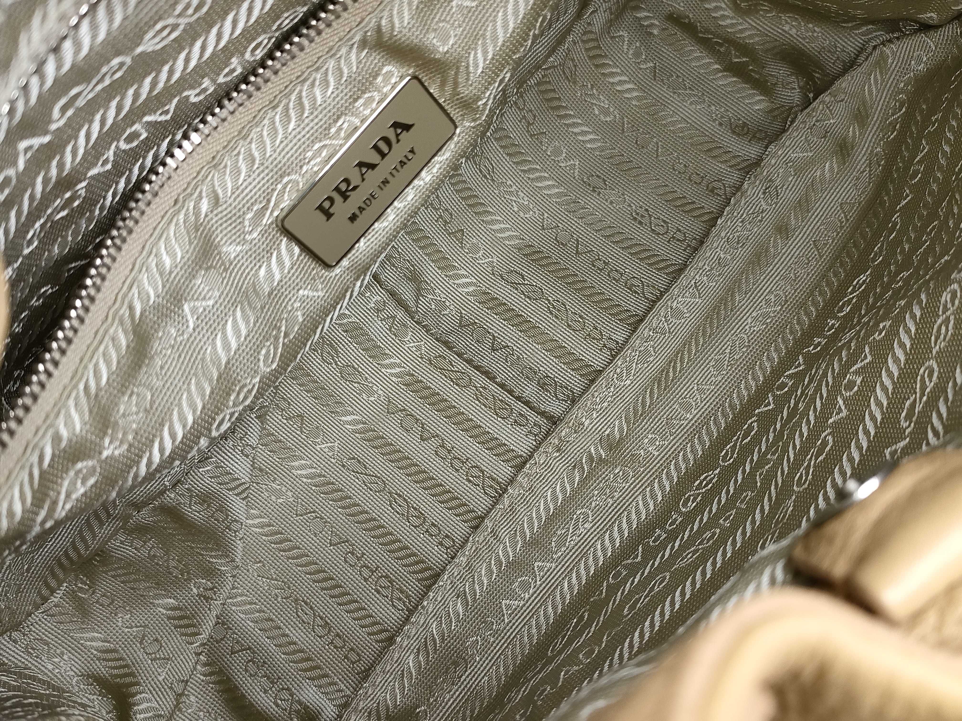 handbag, triangular logo, leather handbag — view 9