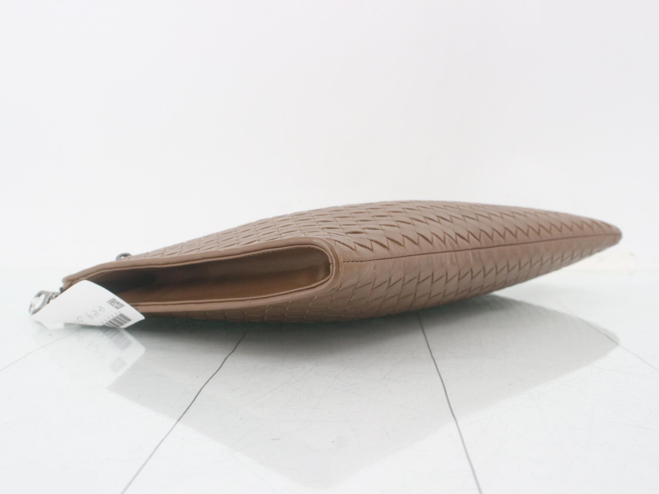 Intrecciato Clutch Bag, Brown — view 5