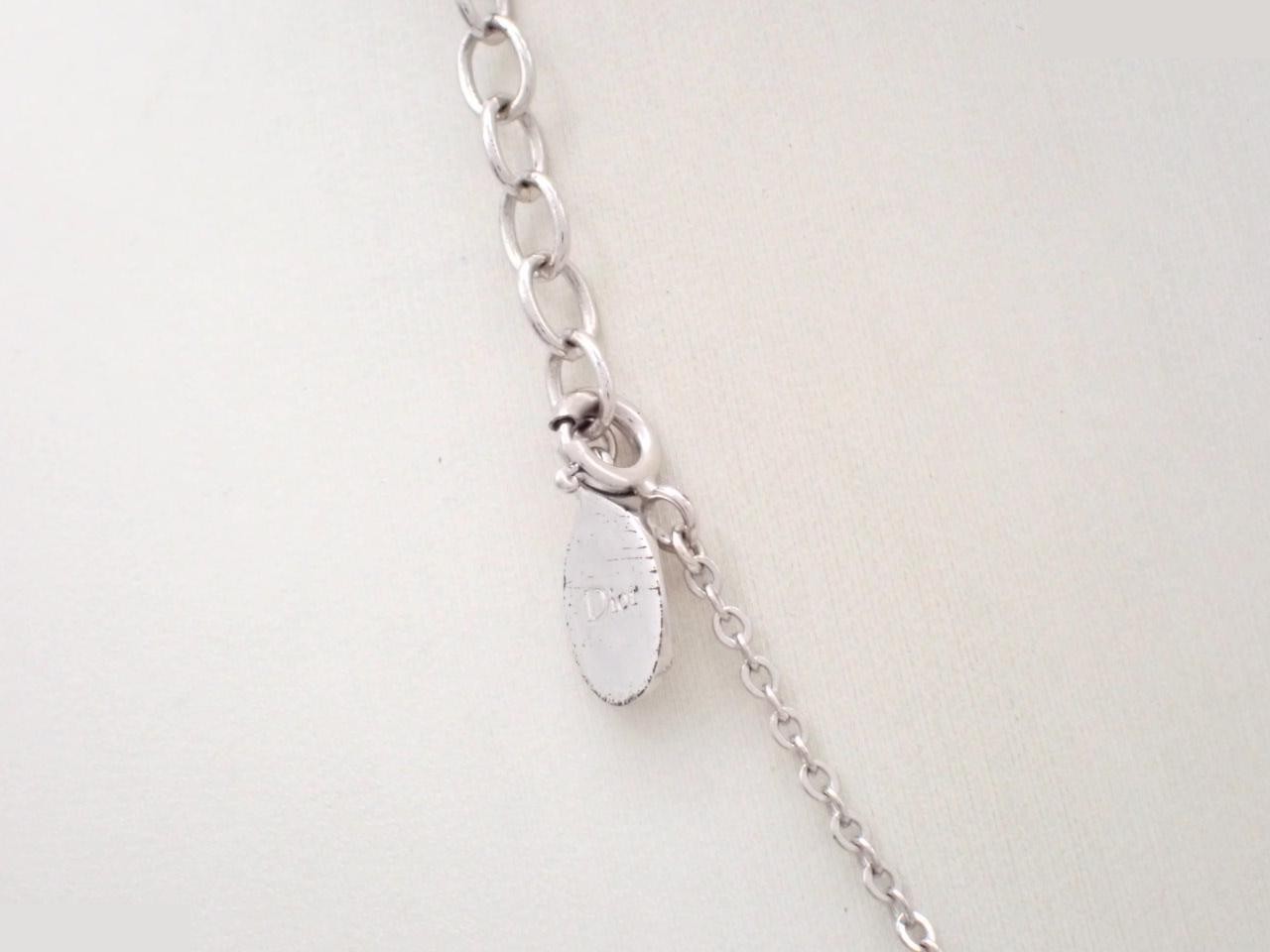 Other lines: Precious metals, necklaces, pendants, chain approximately 46cm. — view 2