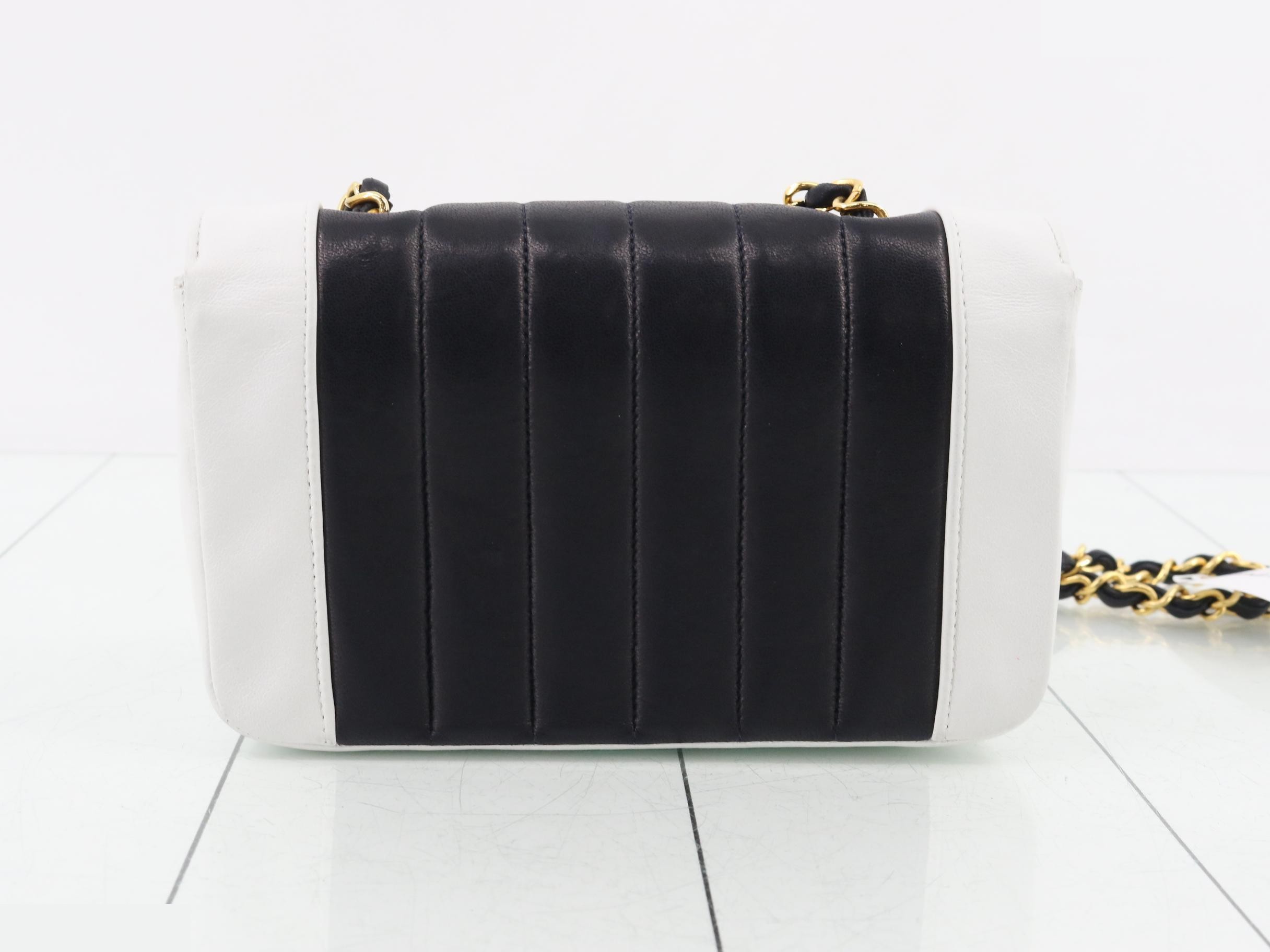 Mademoiselle (Bag) - Shoulder Bag — view 2
