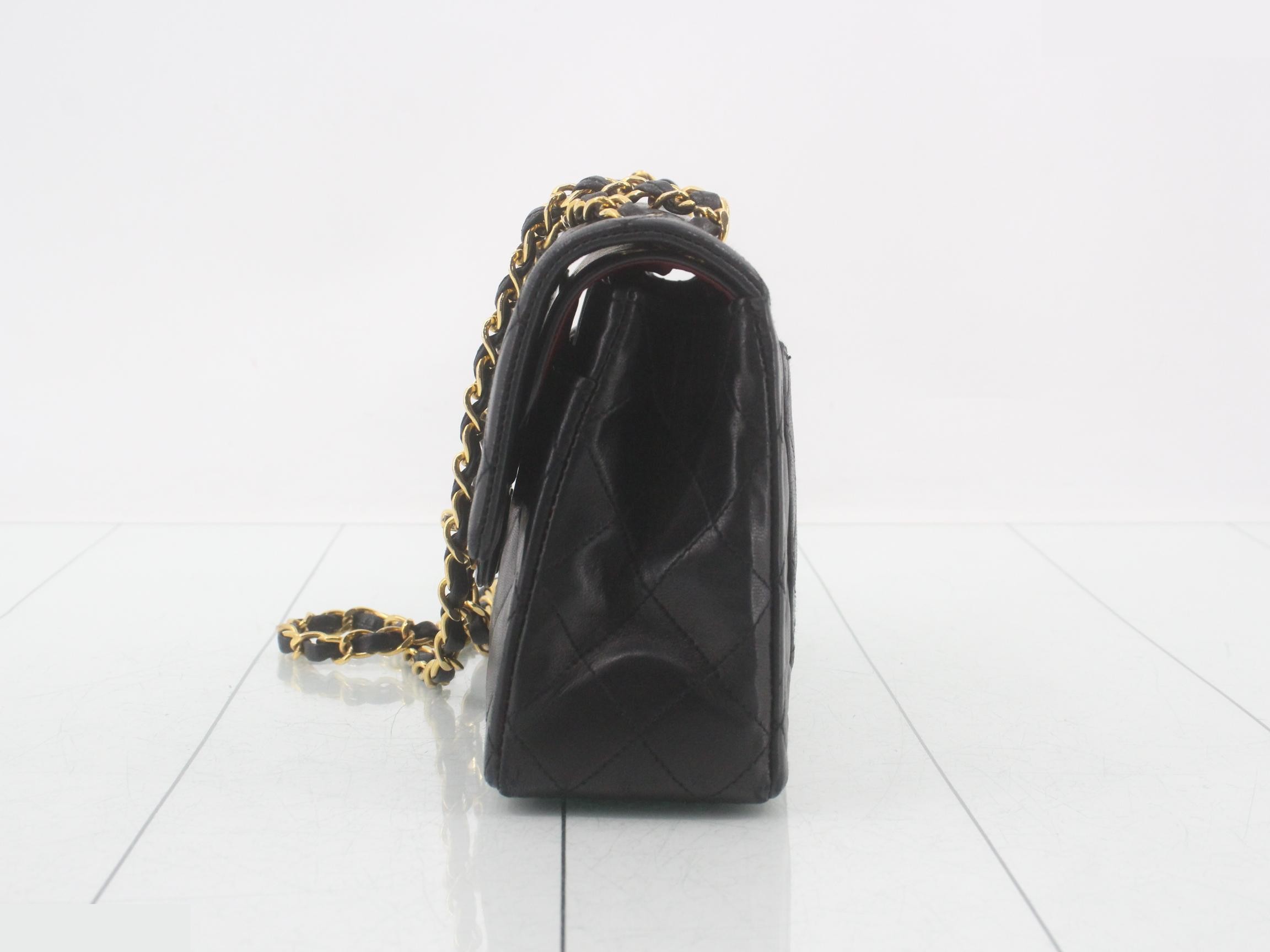 Shoulder bag, Matelassé, lambskin, double flap, double chain, model number 3. — view 3