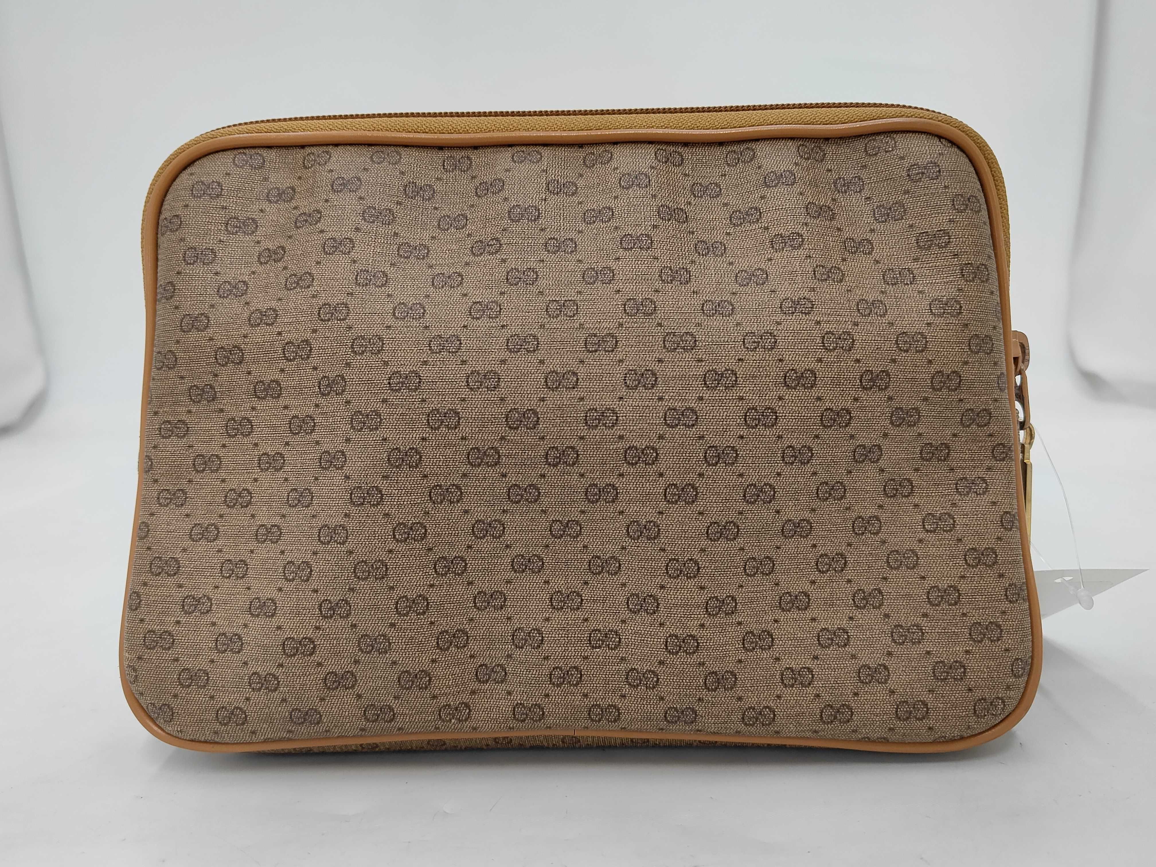 pouch
