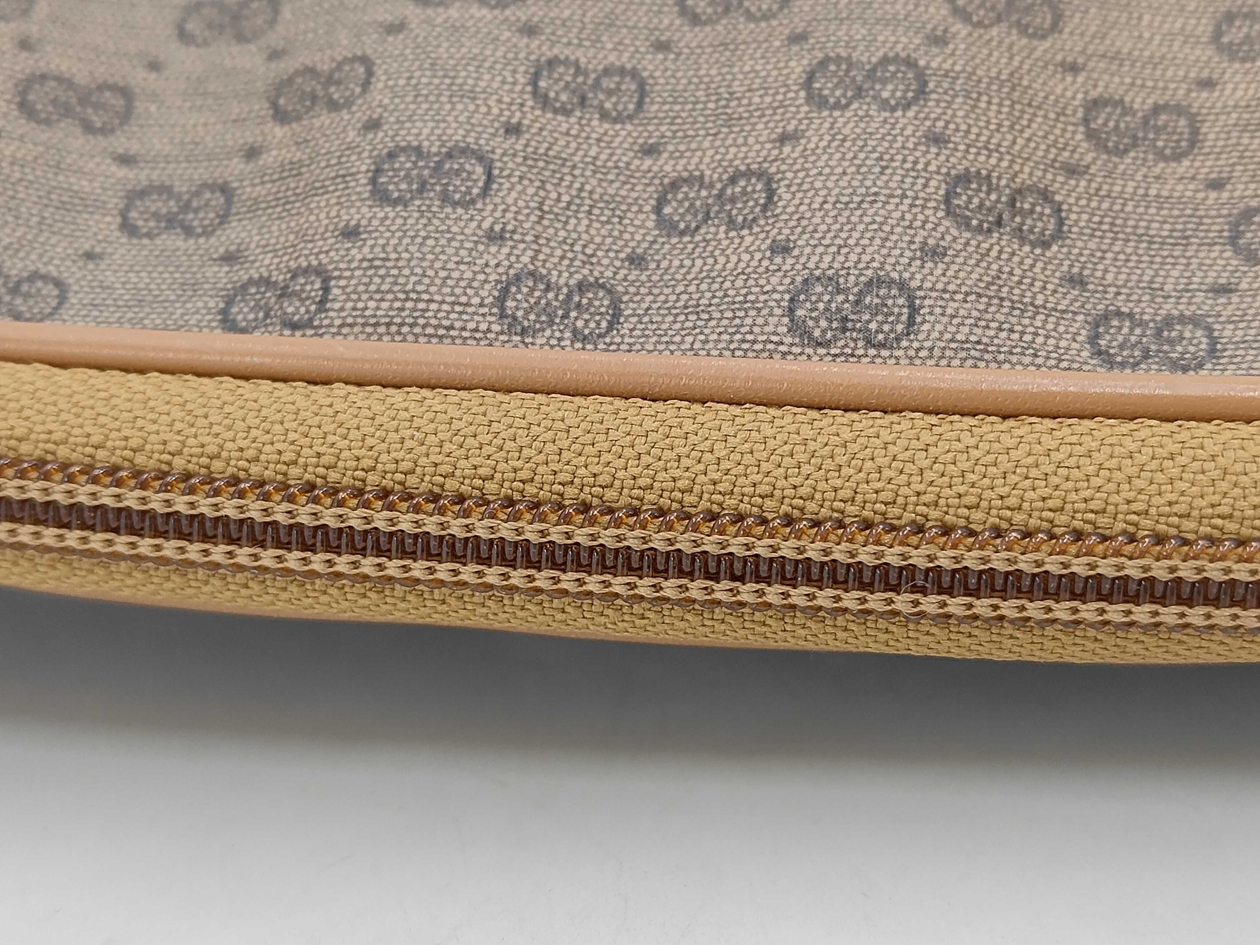 pouch — view 4