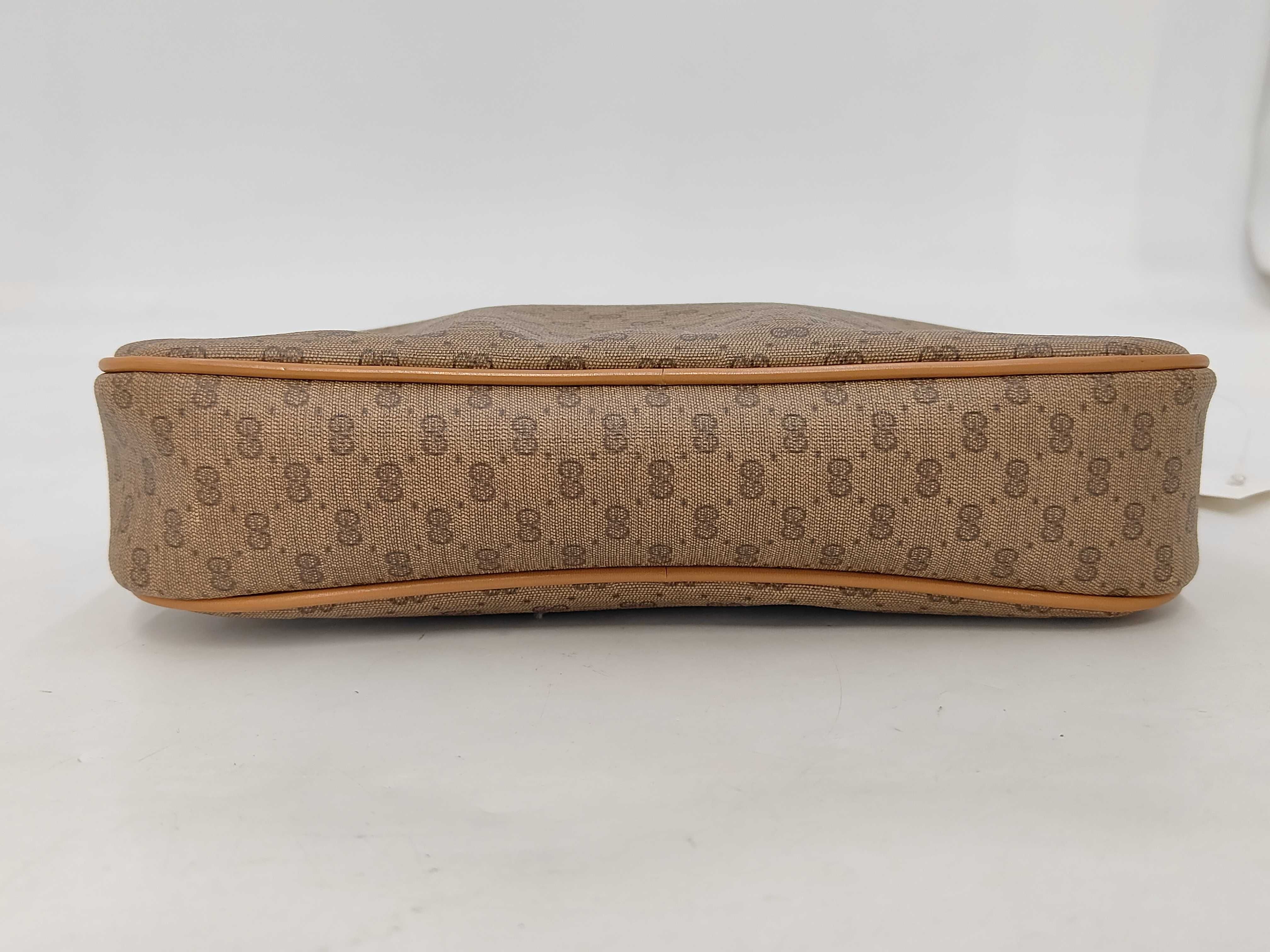 pouch — view 6