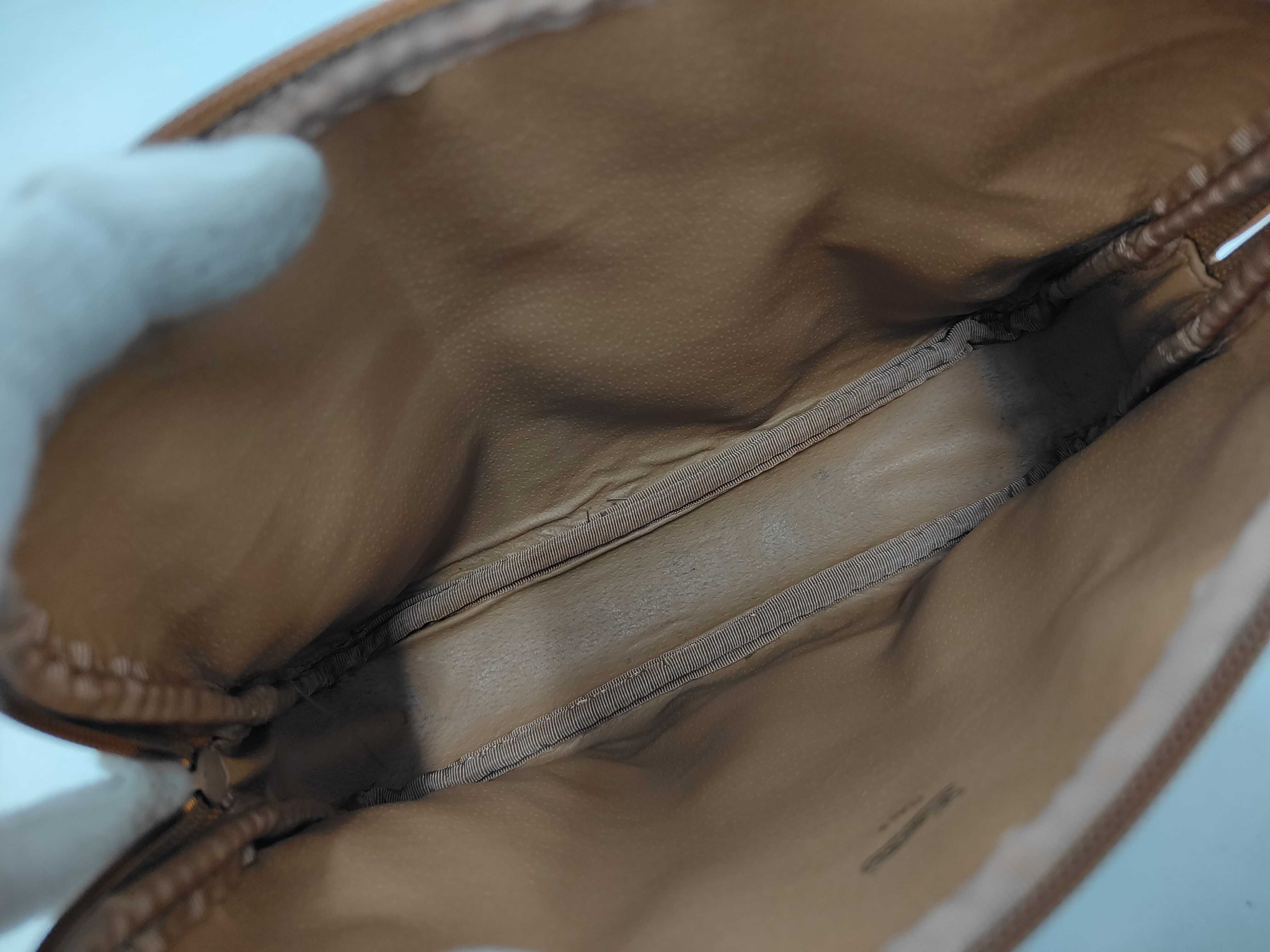 pouch — view 7