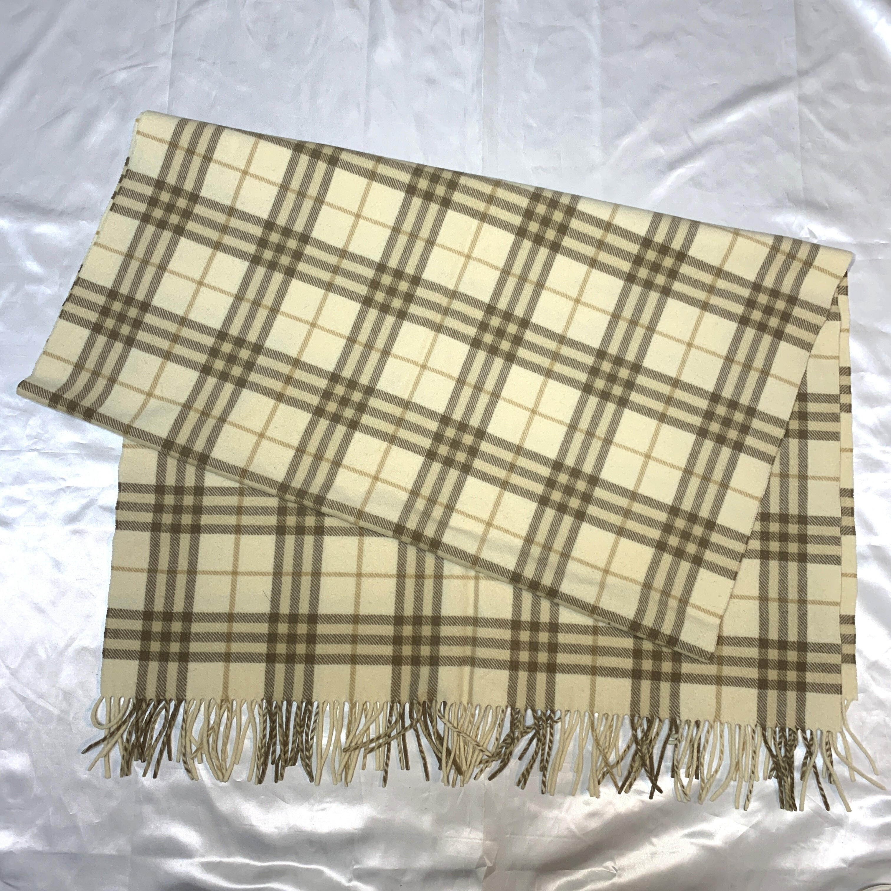 Nova Check Large Stole/Blanket/Scarf and other accessories