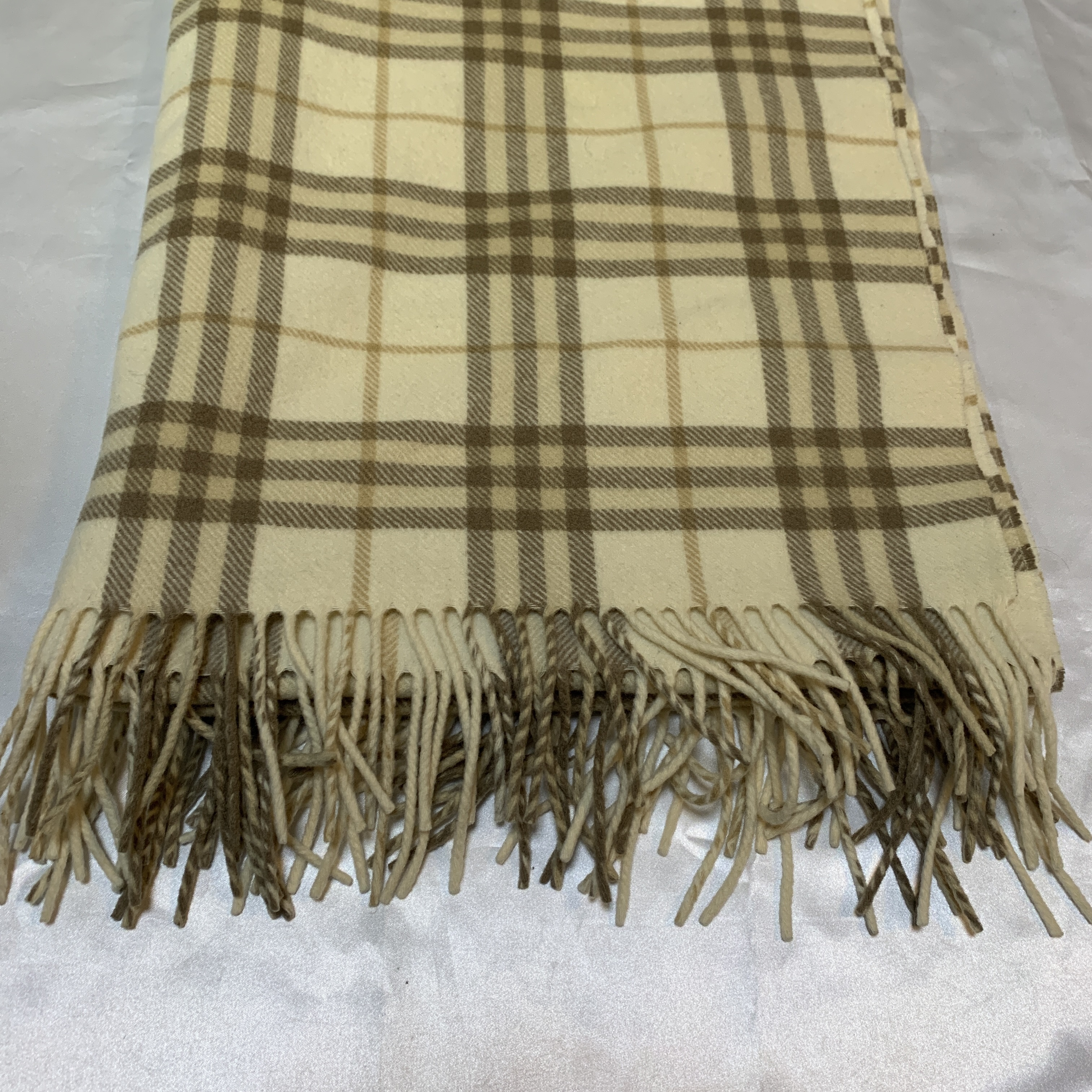 Nova Check Large Stole/Blanket/Scarf and other accessories — view 4