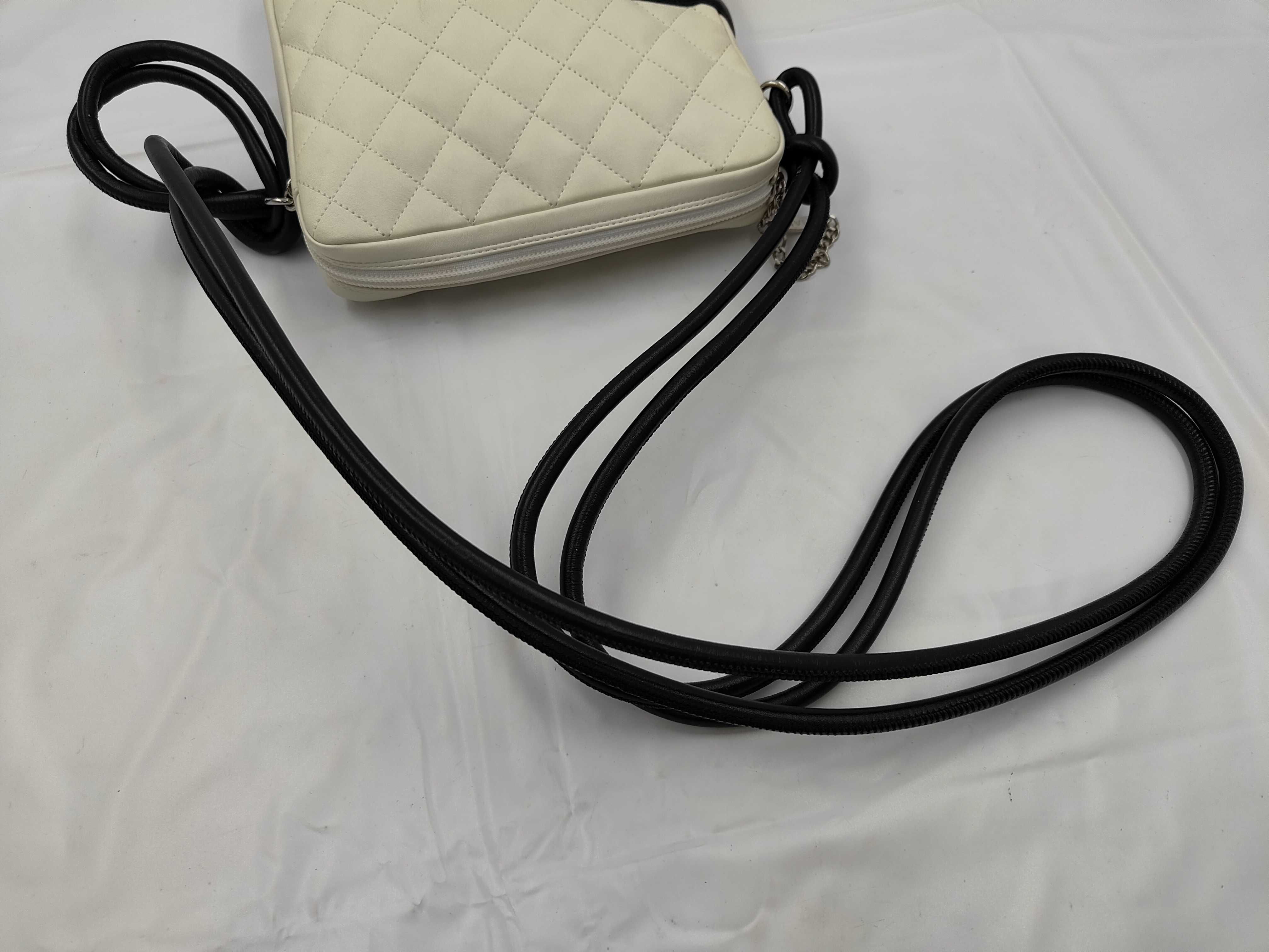 Cambon Shoulder Bag, White. Accessories: Authenticity Card. Tote bag. — view 3