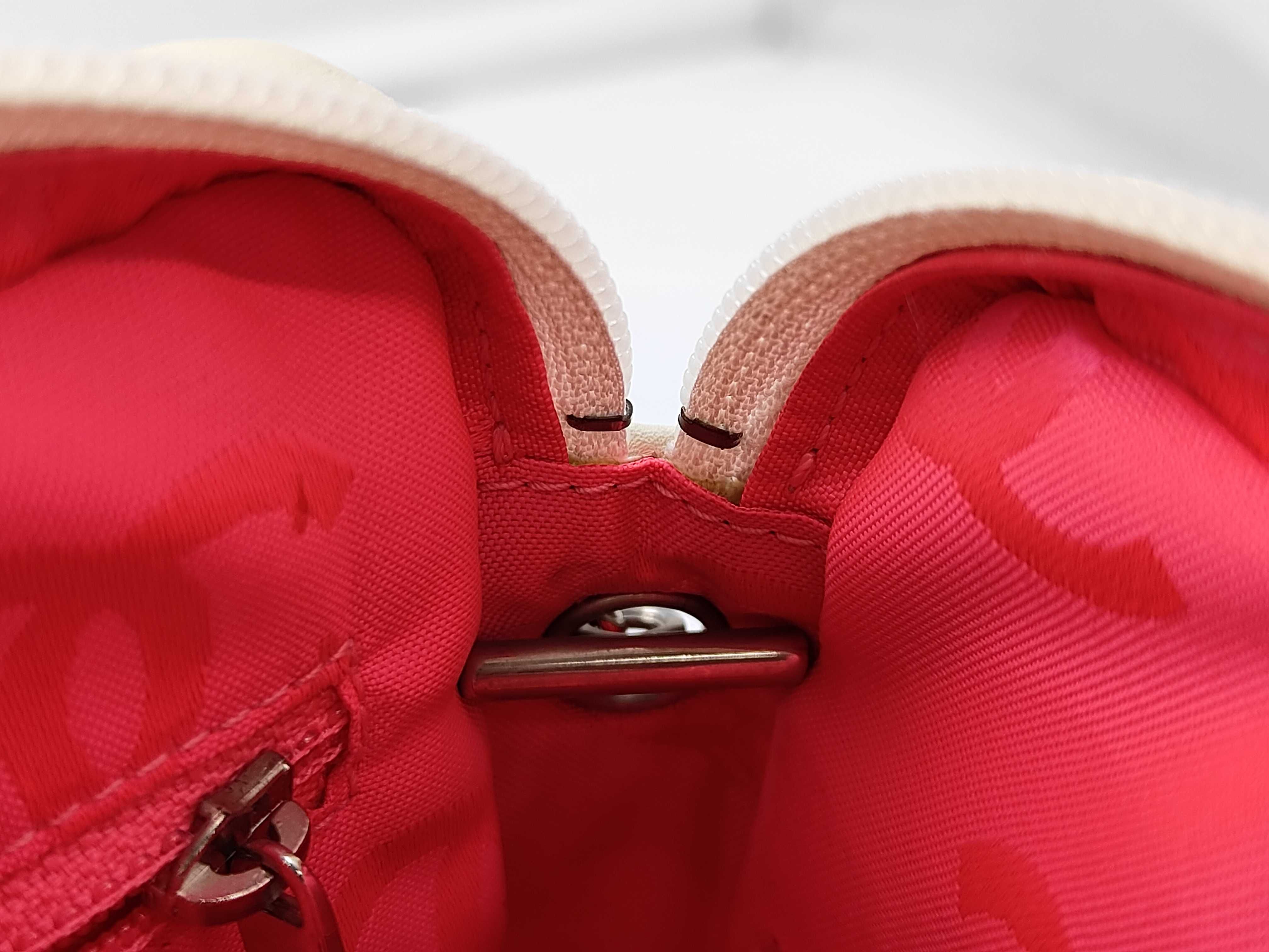 Cambon Shoulder Bag, White. Accessories: Authenticity Card. Tote bag. — view 8