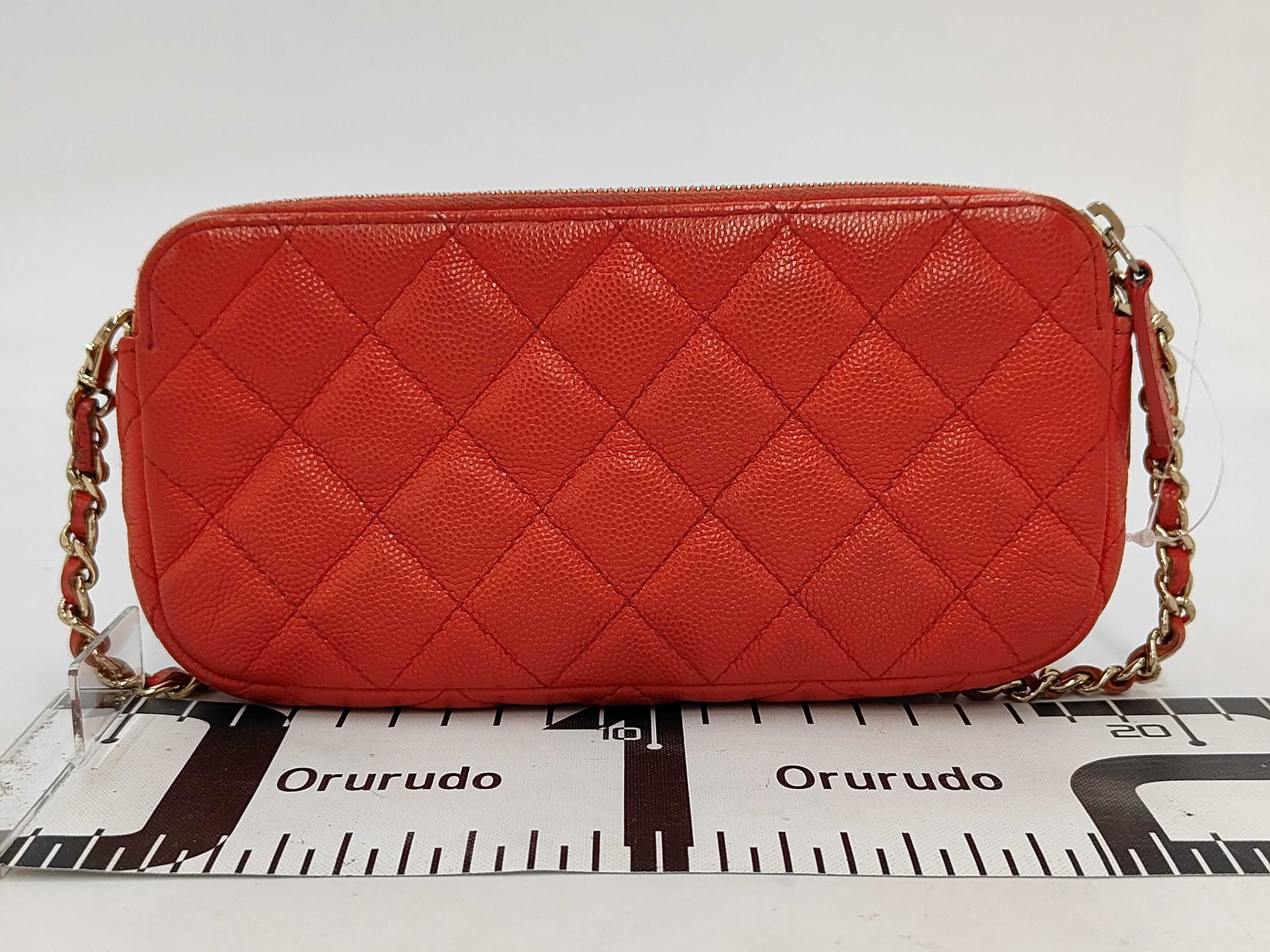 Caviar Chain Wallet Shoulder Bag — view 2