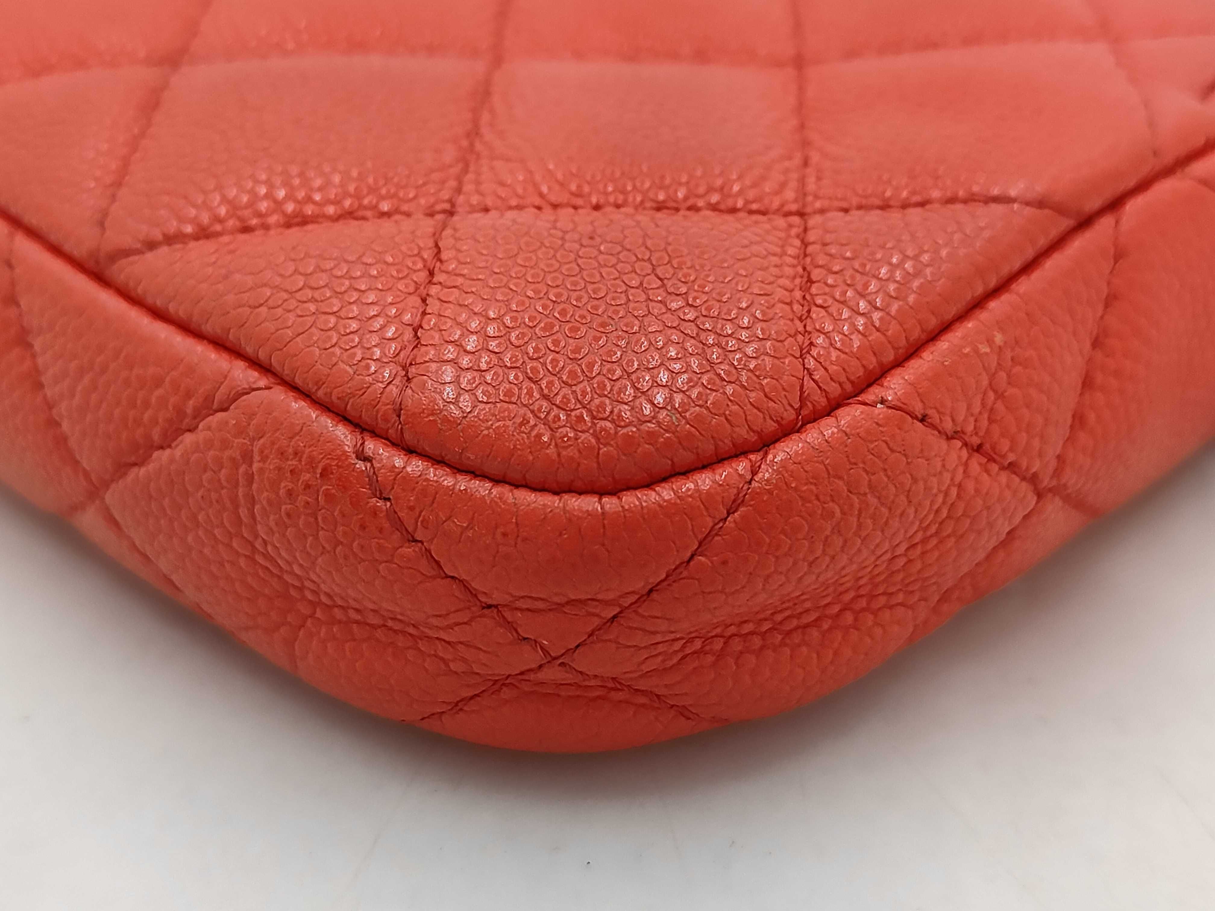 Caviar Chain Wallet Shoulder Bag — view 4