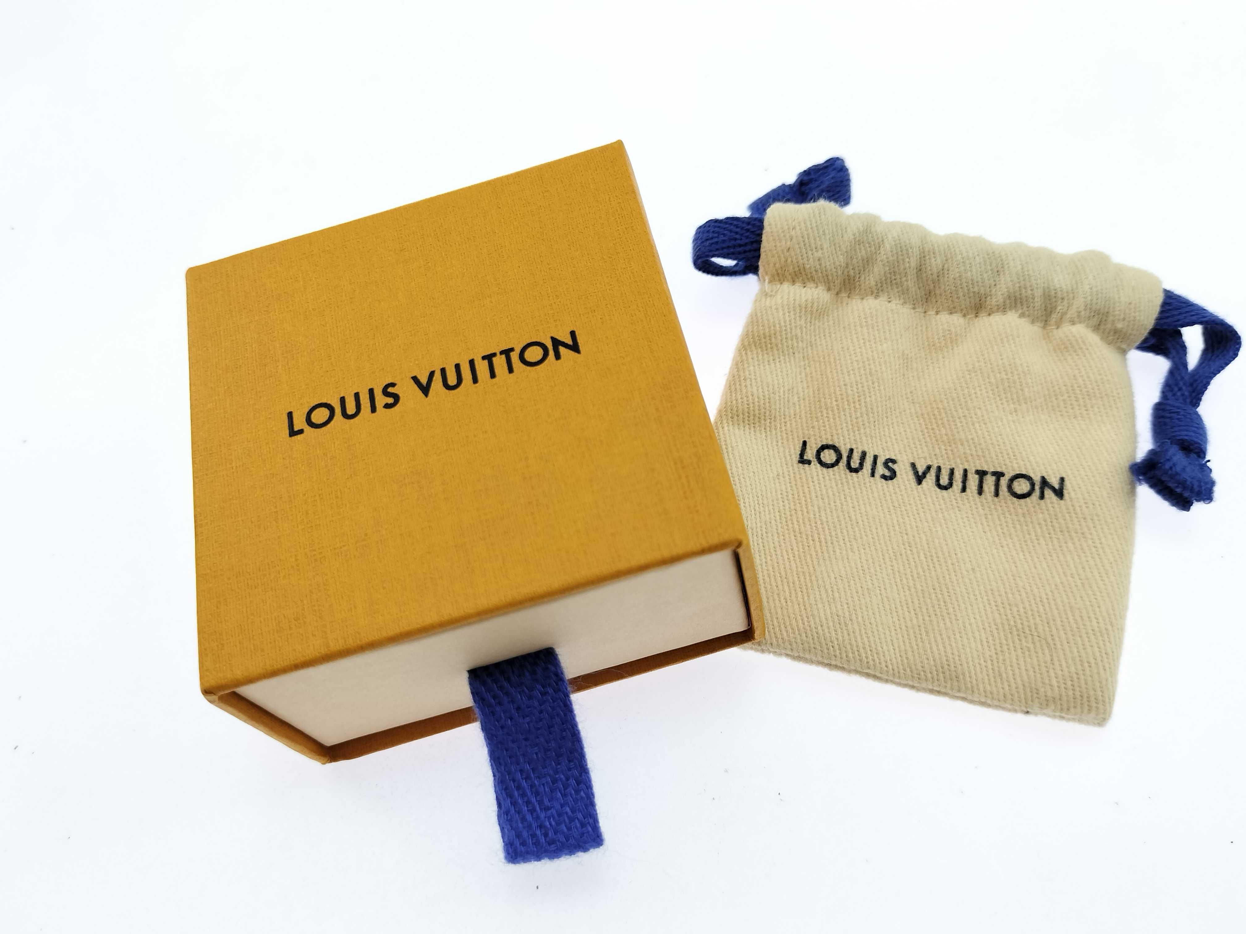 LV Accessory Necklace — view 11