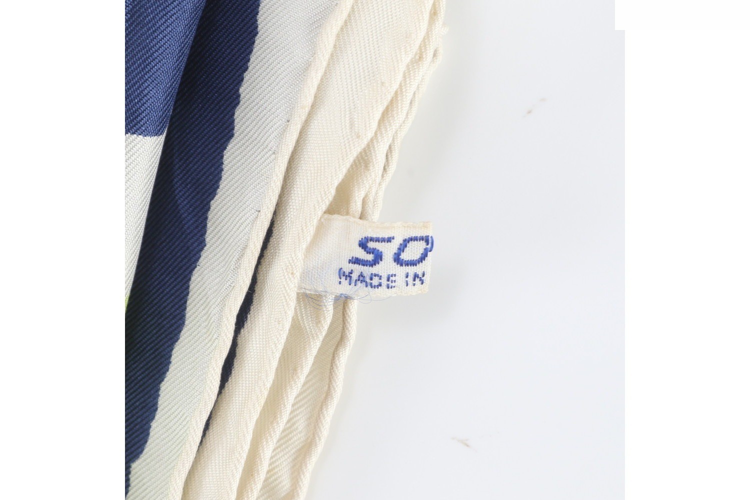 Scarf with tags — view 7