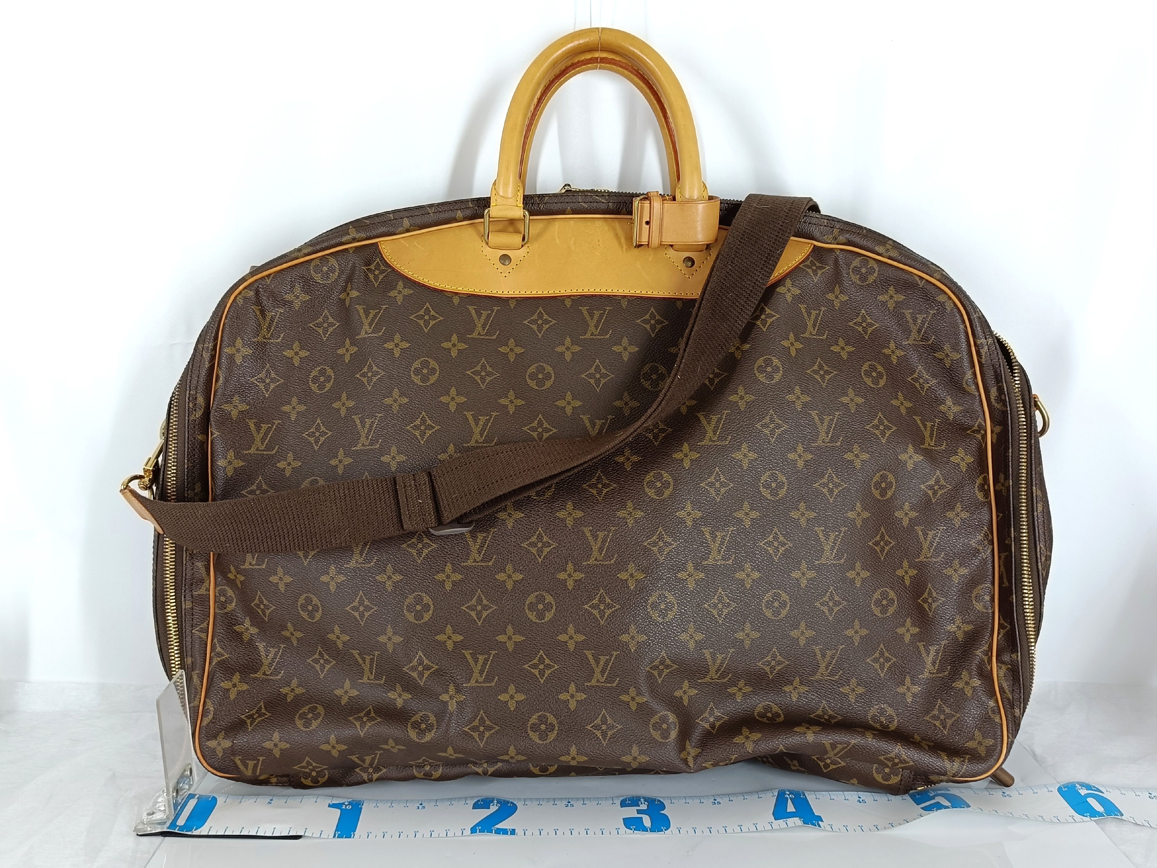 Monogram Louis Vuitton Monogram Alizé de Poche M41392 Handbag — view 2