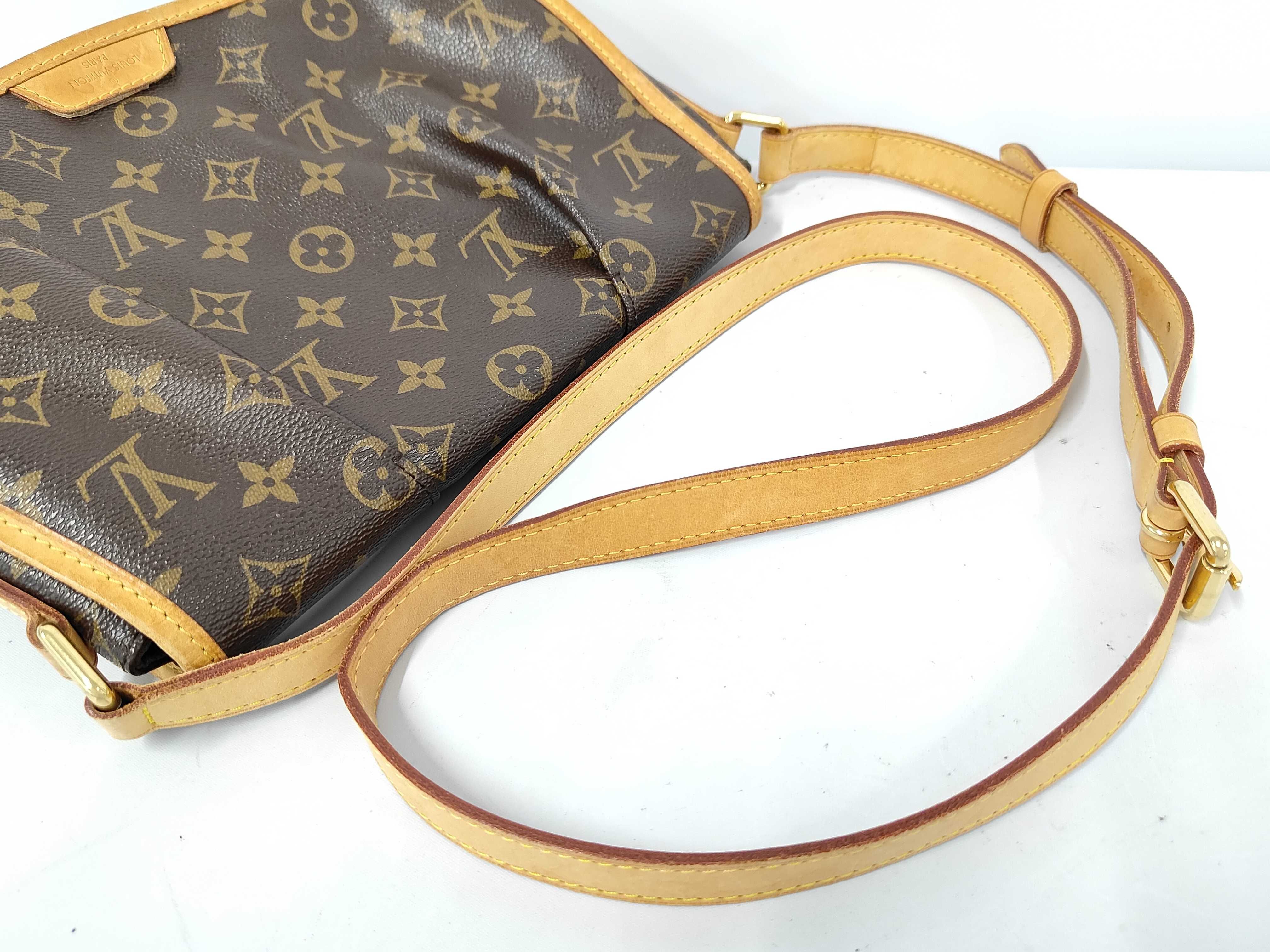 Menilmontant PM Shoulder Bag Monogram M40474 Shoulder Bag — view 3