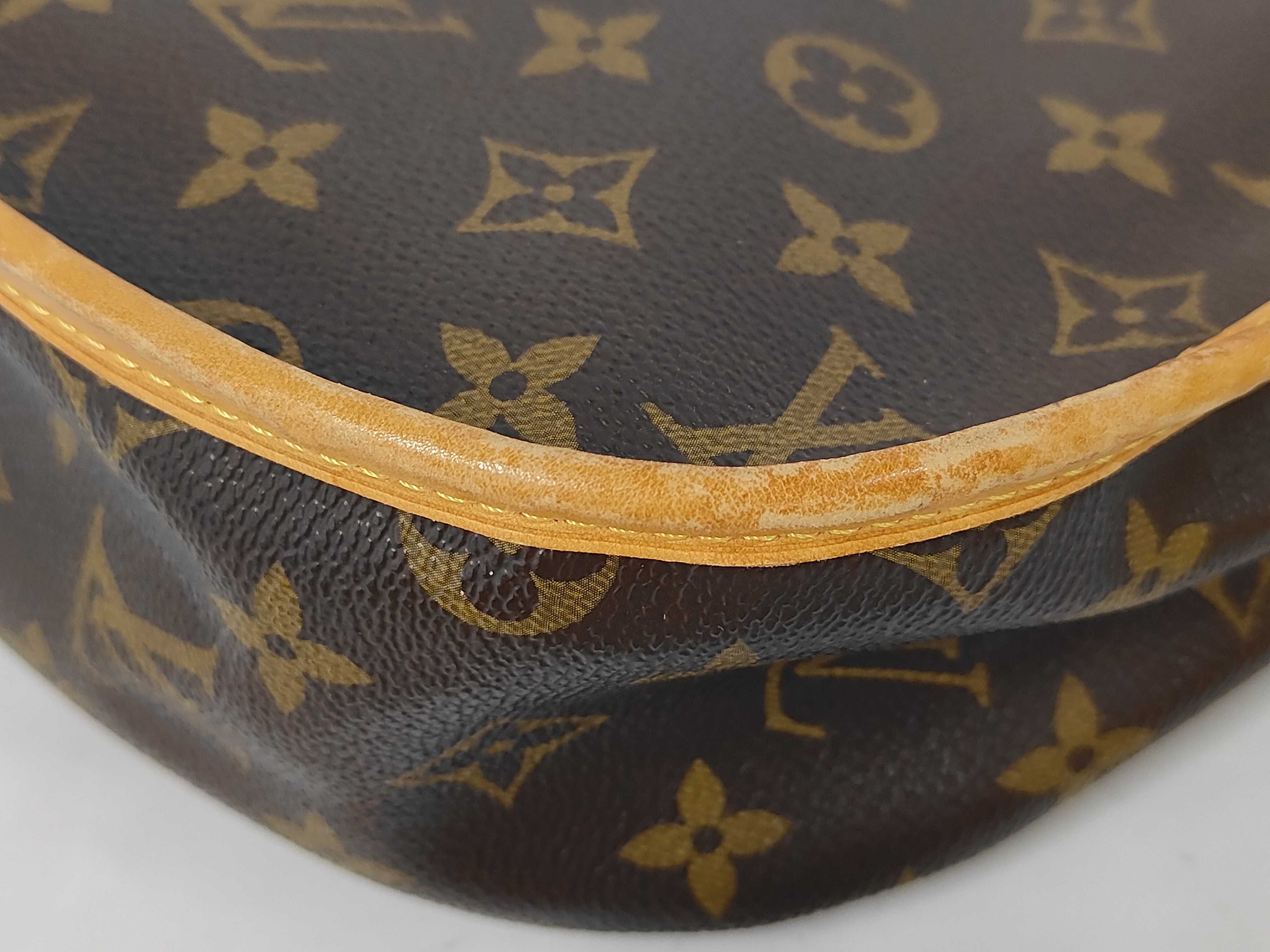 Menilmontant PM Shoulder Bag Monogram M40474 Shoulder Bag — view 6