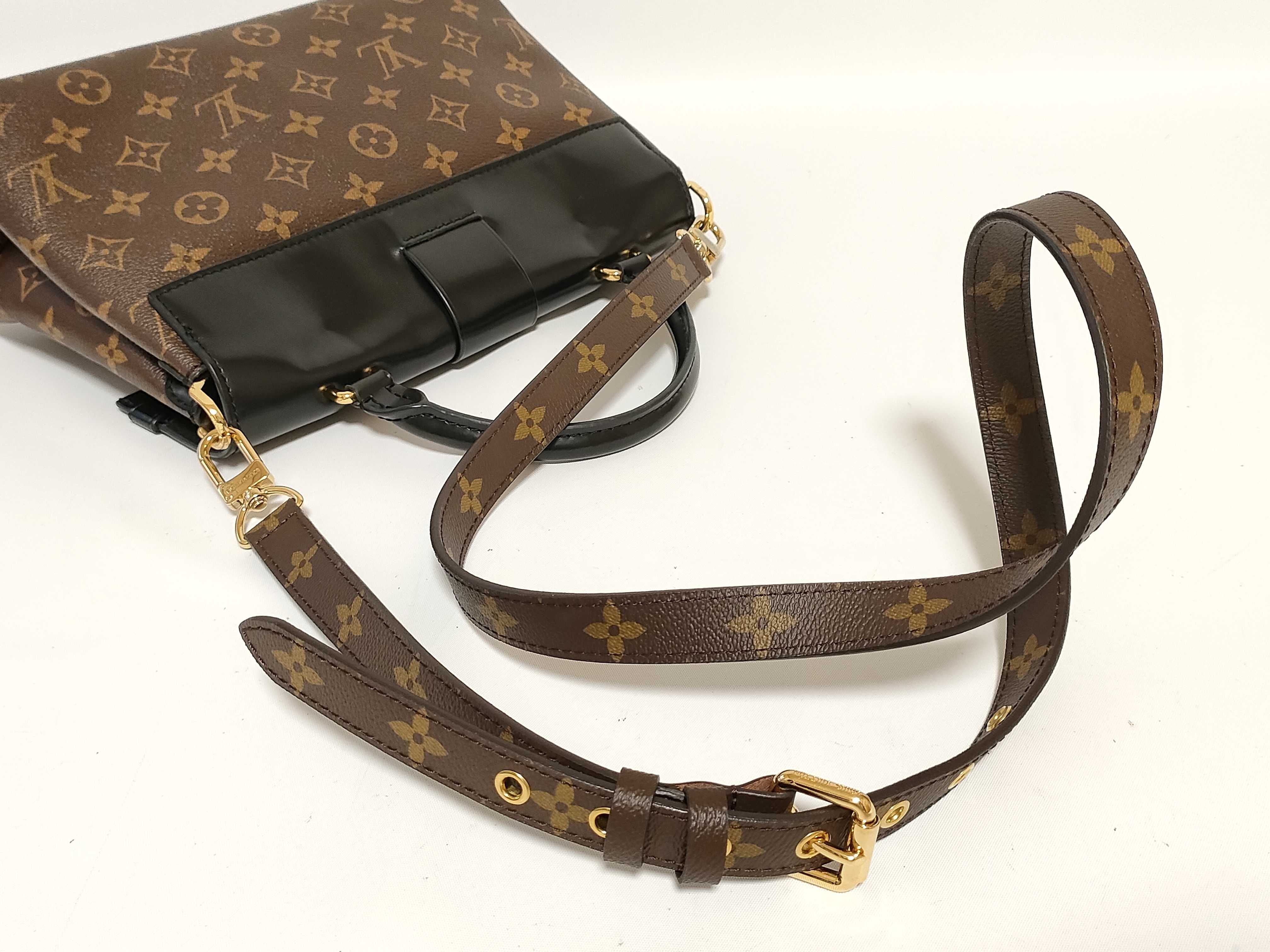 Monogram LV Monogram One-Handle Flap Bag MM Handbag — view 3