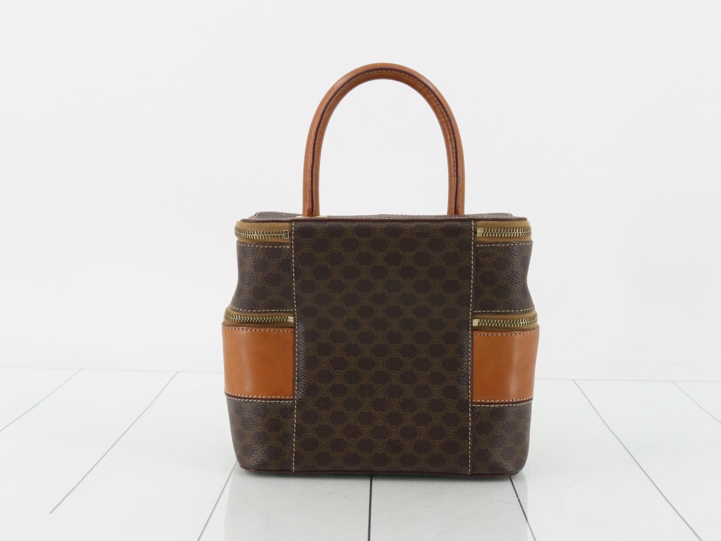 Vanity Handbag Triomphe/Macadam — view 2