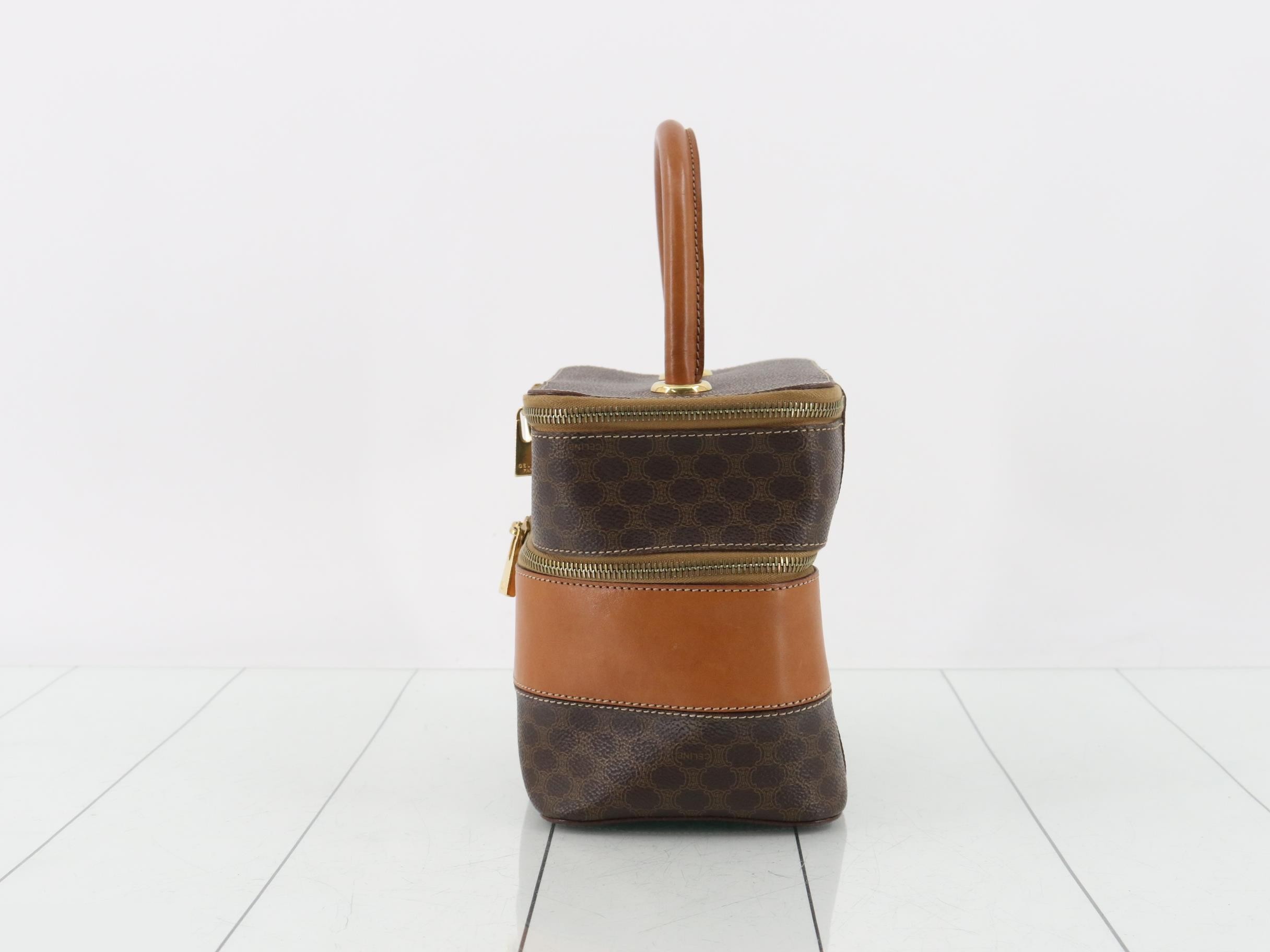 Vanity Handbag Triomphe/Macadam — view 3