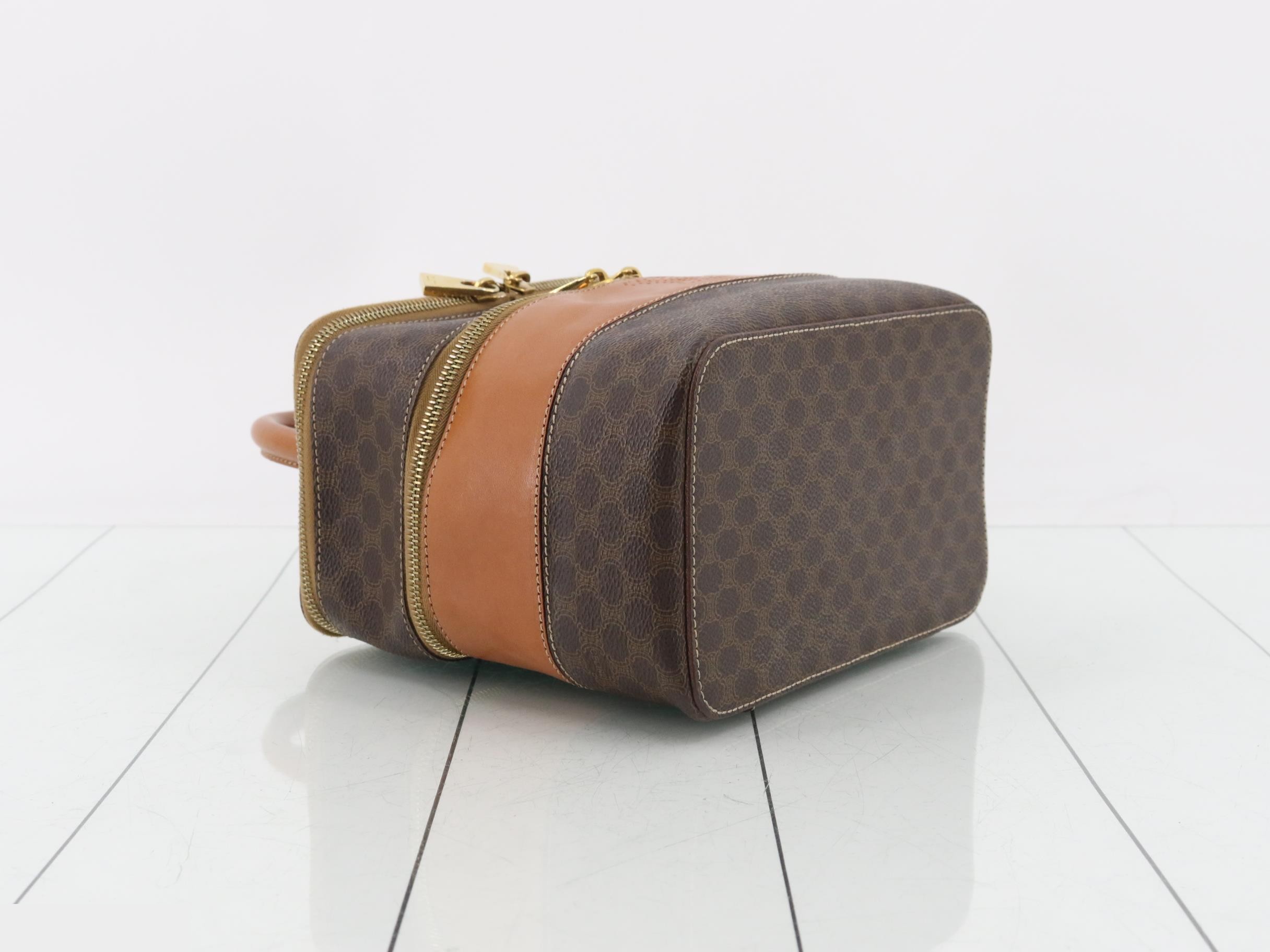 Vanity Handbag Triomphe/Macadam — view 5