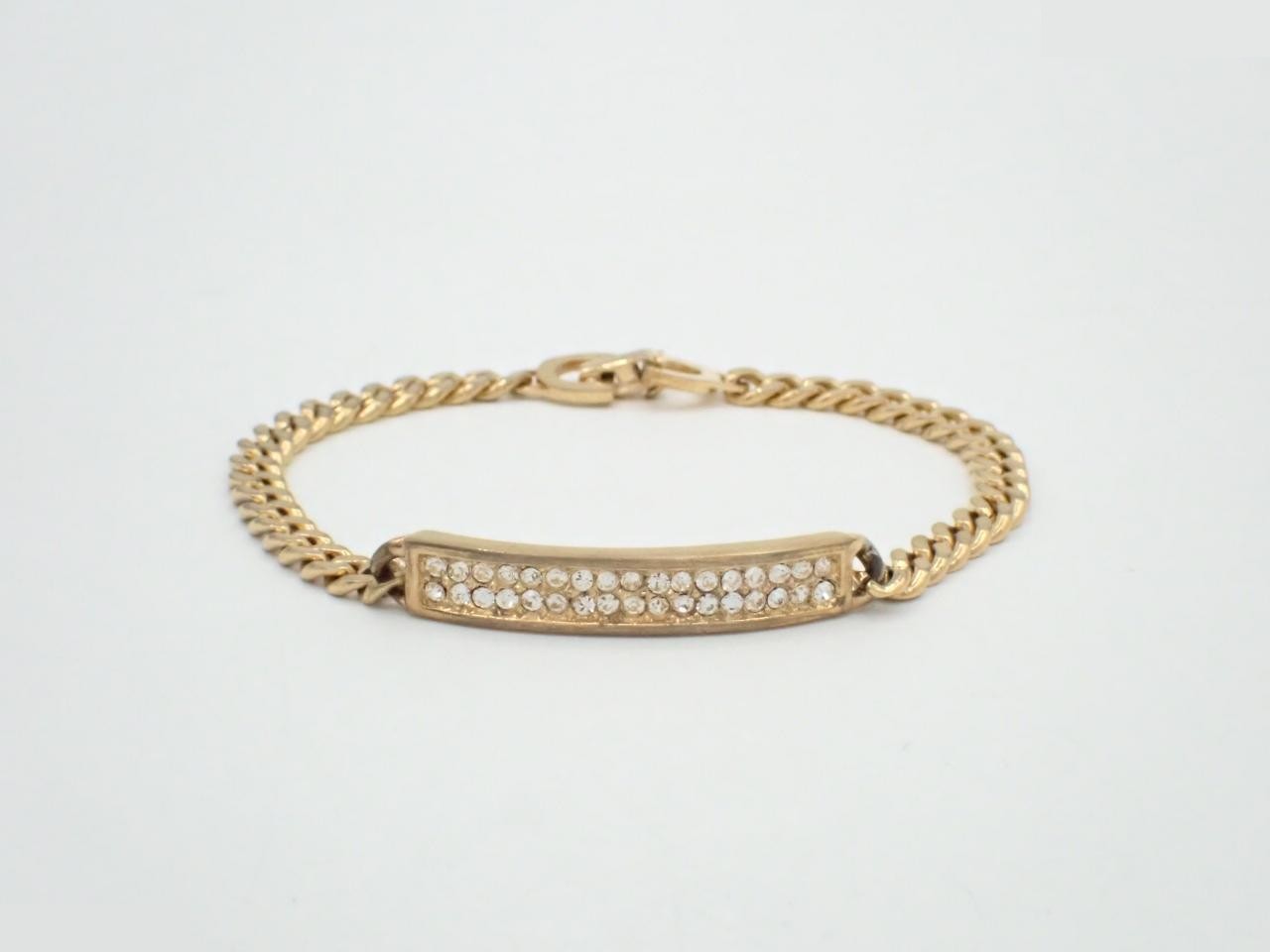 Other lines: Precious metals, bracelets, bangles (metal)