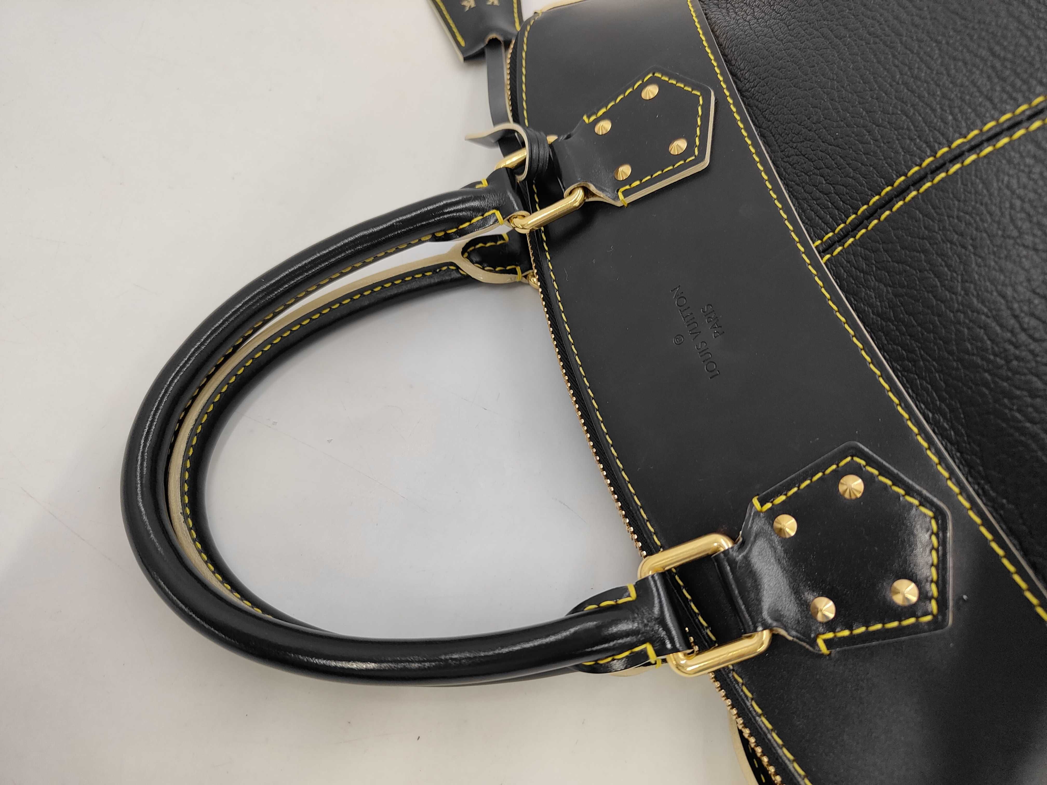 Suhari M91888 Lockit PM Goat Leather BLACK GOLD AS1049 Initial on Crochette Handbag — view 5