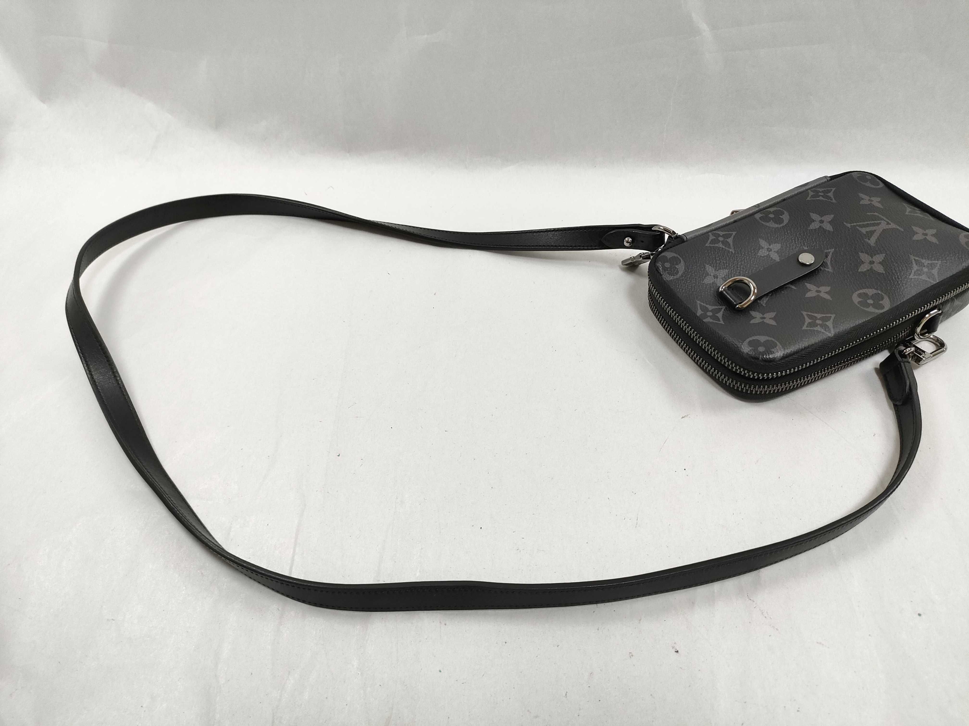 Monogram Louis Vuitton Monogram Camera Shoulder Bag — view 3