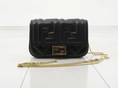 Nano Bucket Black Leather