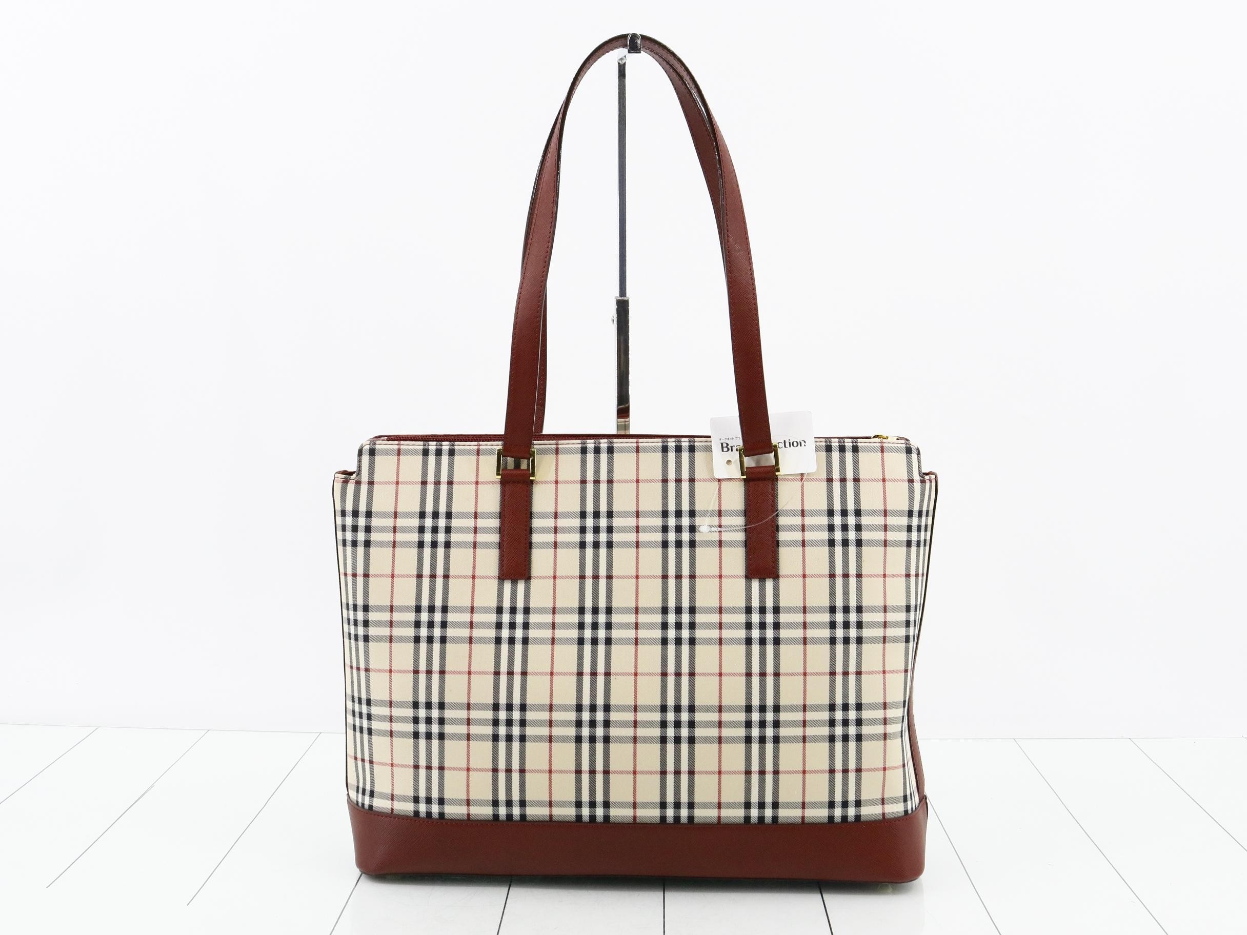 Other lines: Nova Check bags and tote bags — view 2