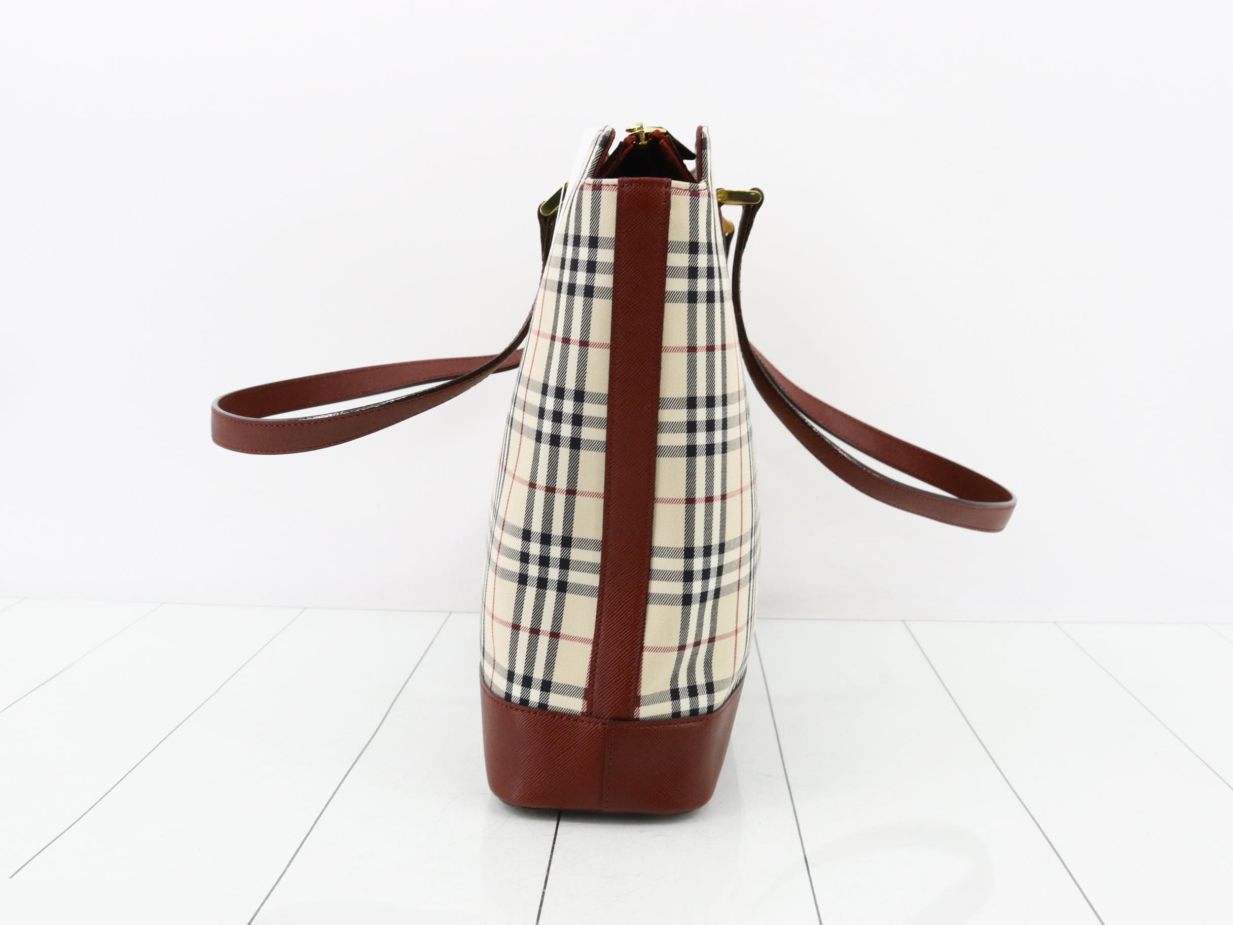 Other lines: Nova Check bags and tote bags — view 4