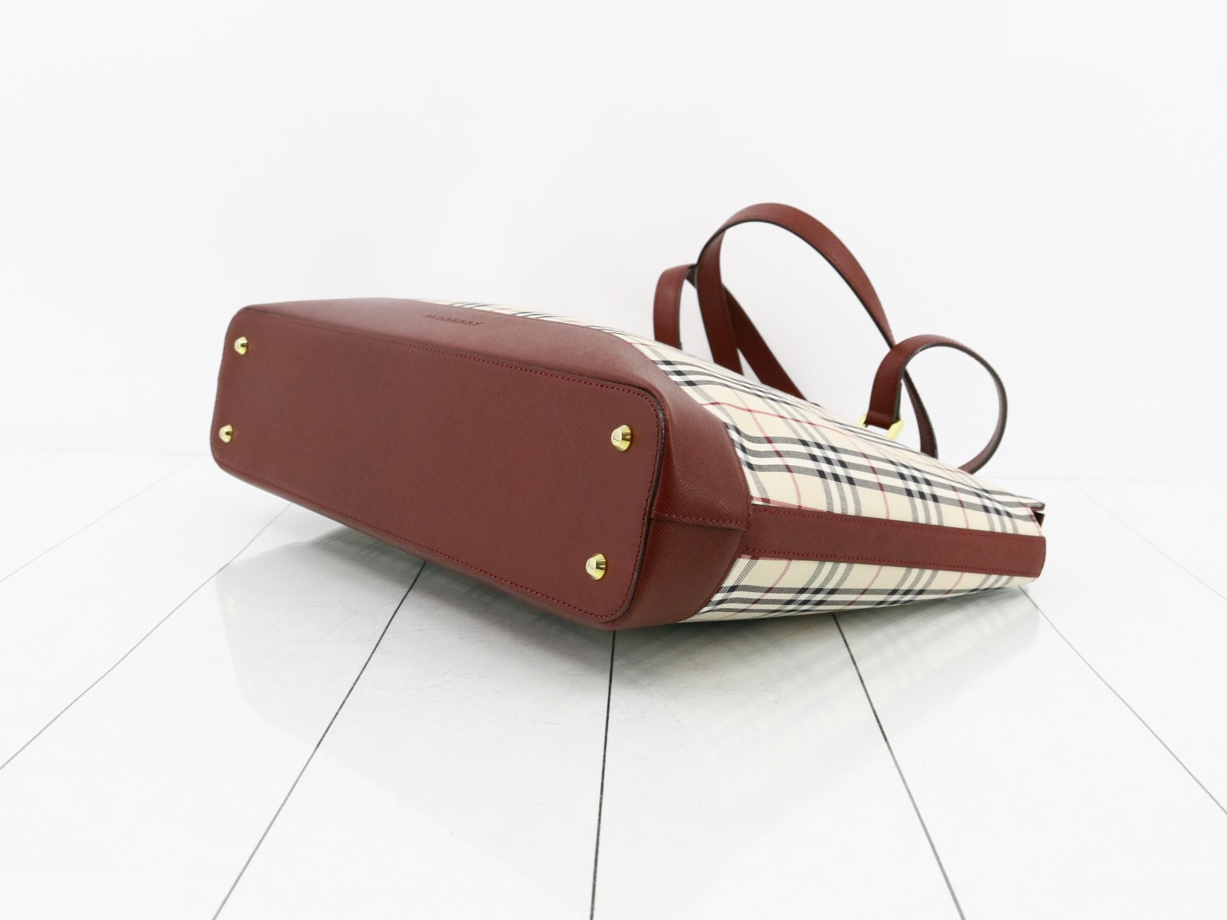 Other lines: Nova Check bags and tote bags — view 6