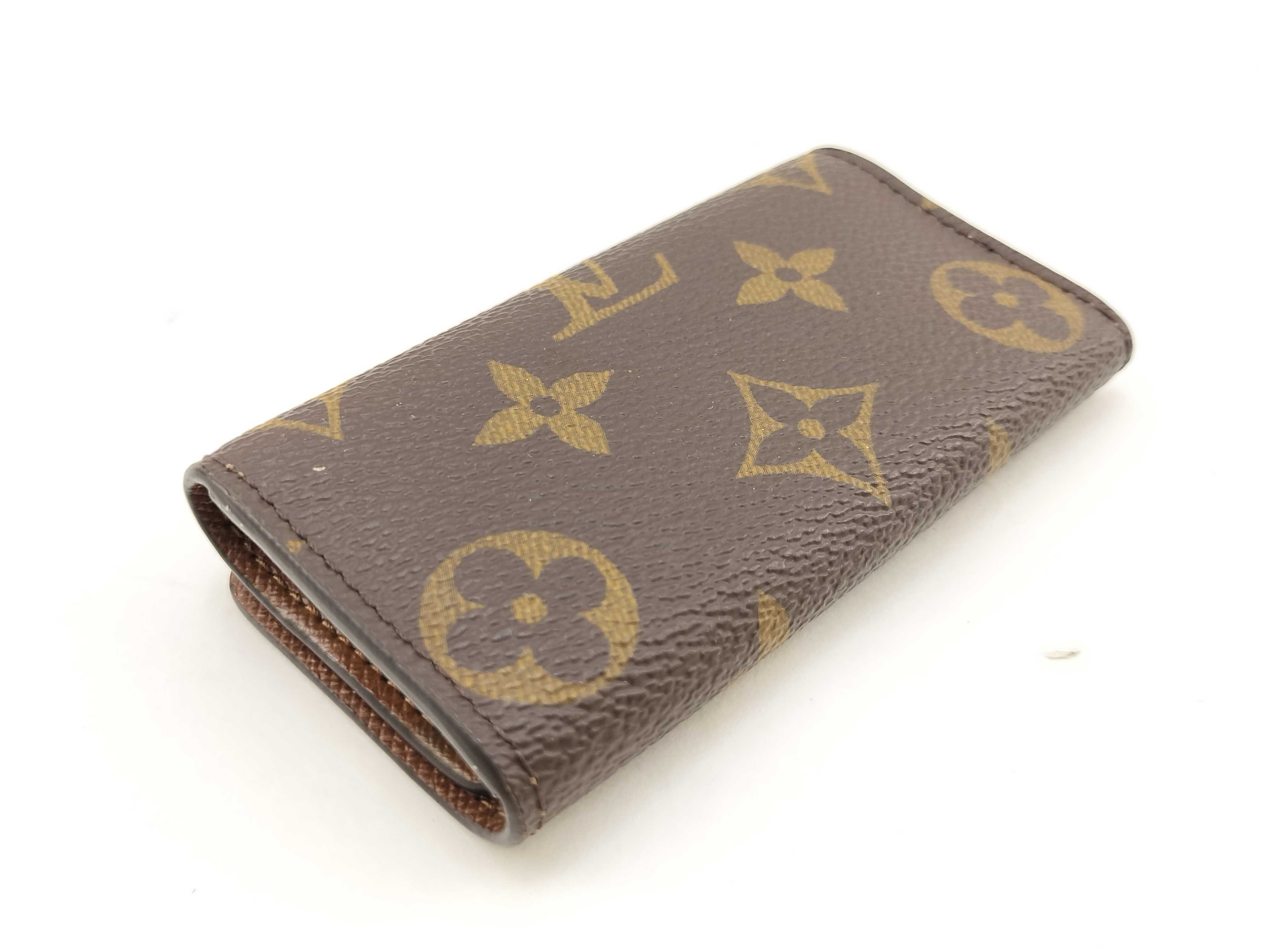 Monogram Louis Vuitton Monogram 4-Key Case M69517 Key Case — view 7