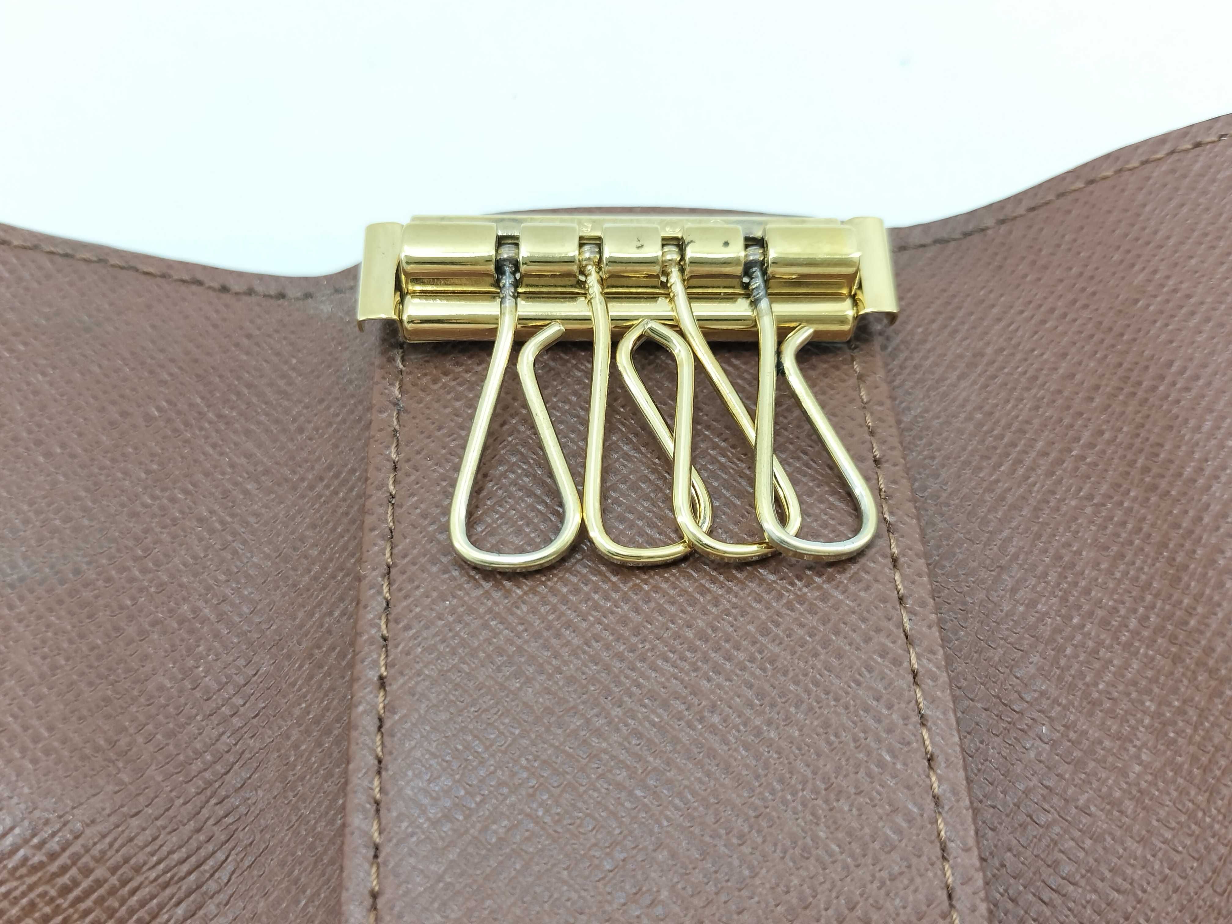 Monogram Louis Vuitton Monogram 4-Key Case M69517 Key Case — view 10