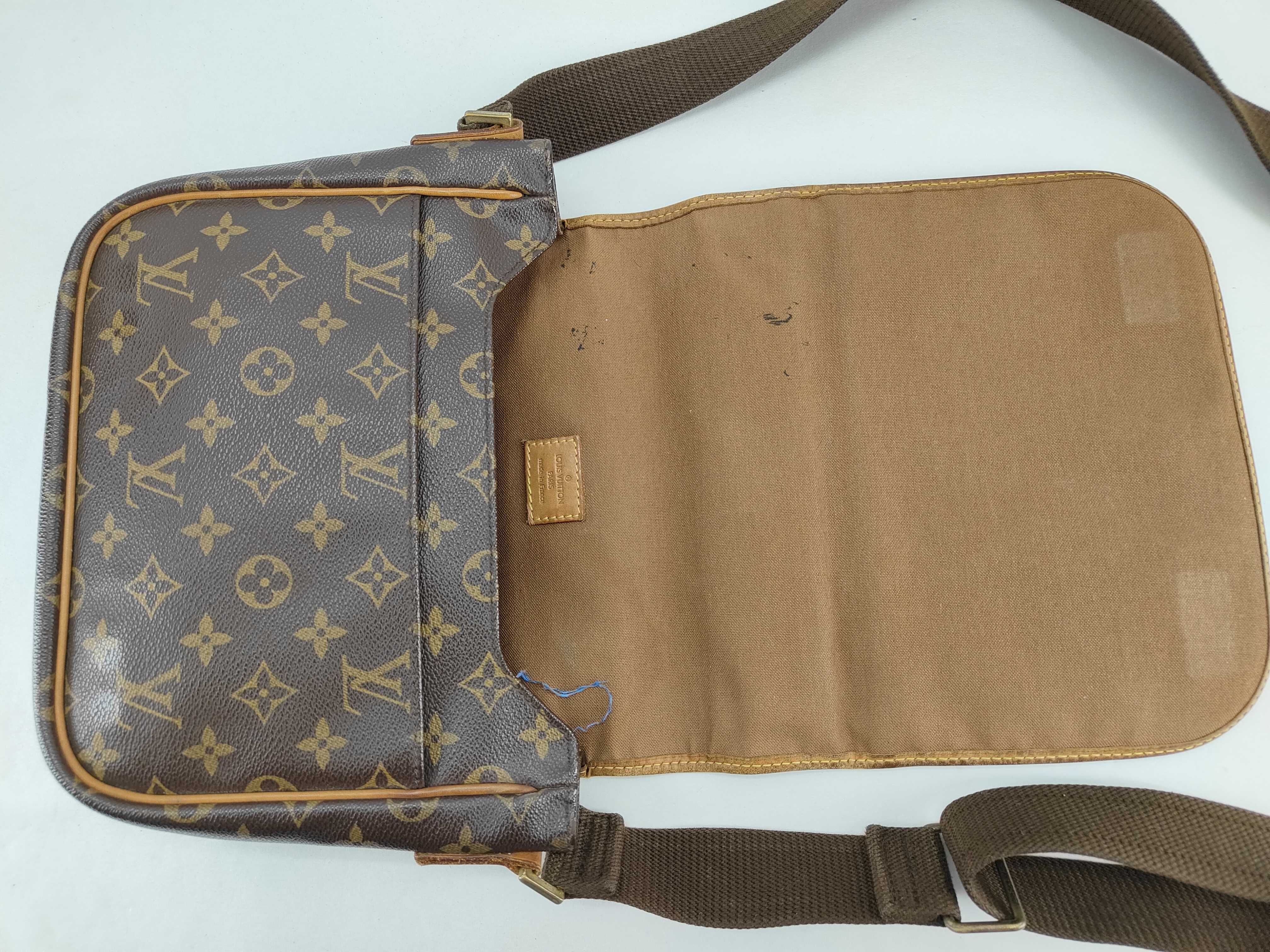 Monogram LV Monogram Flap Shoulder Bag — view 8