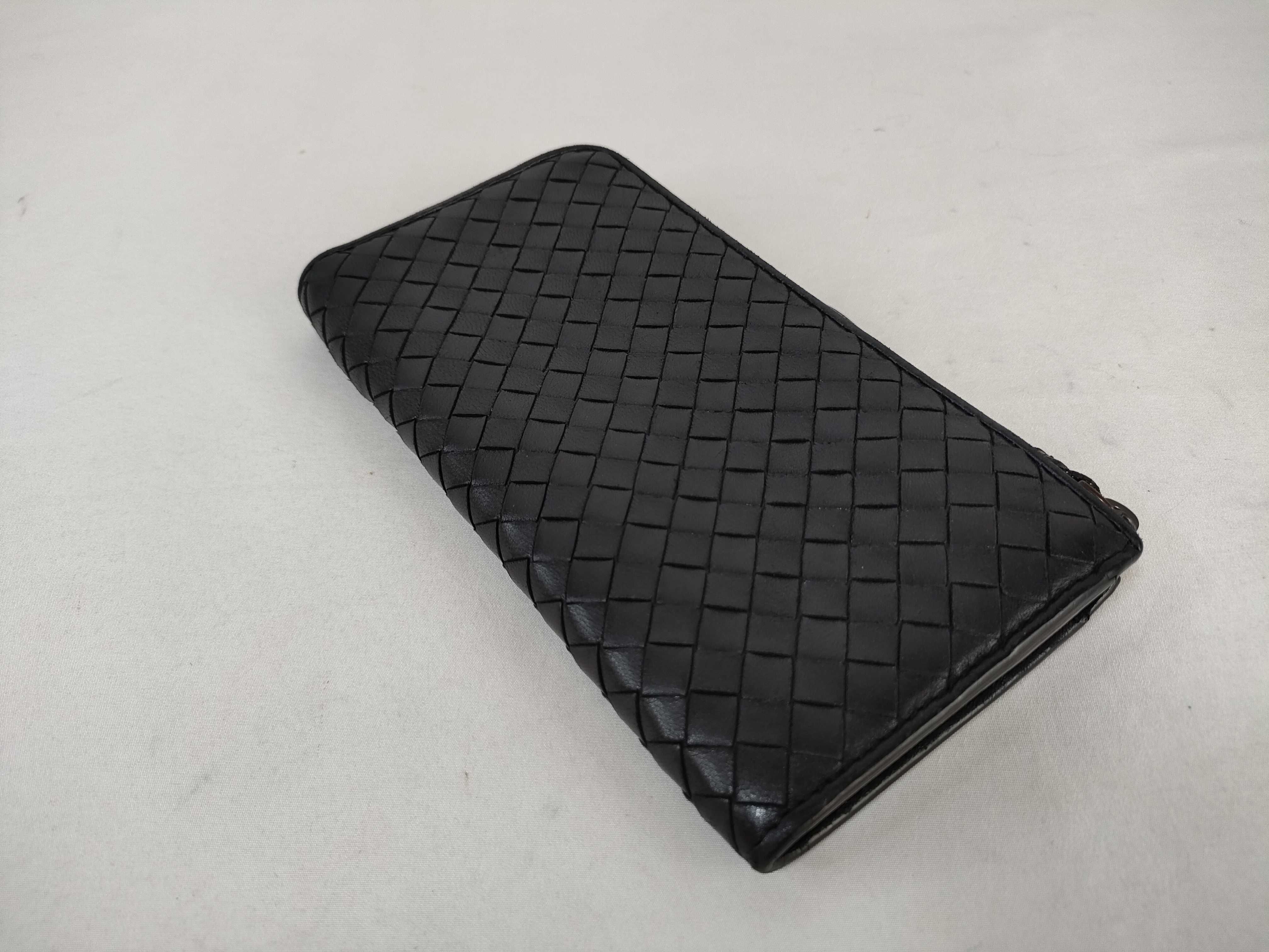 Intrecciato Long Wallet with Zipper, Black — view 4