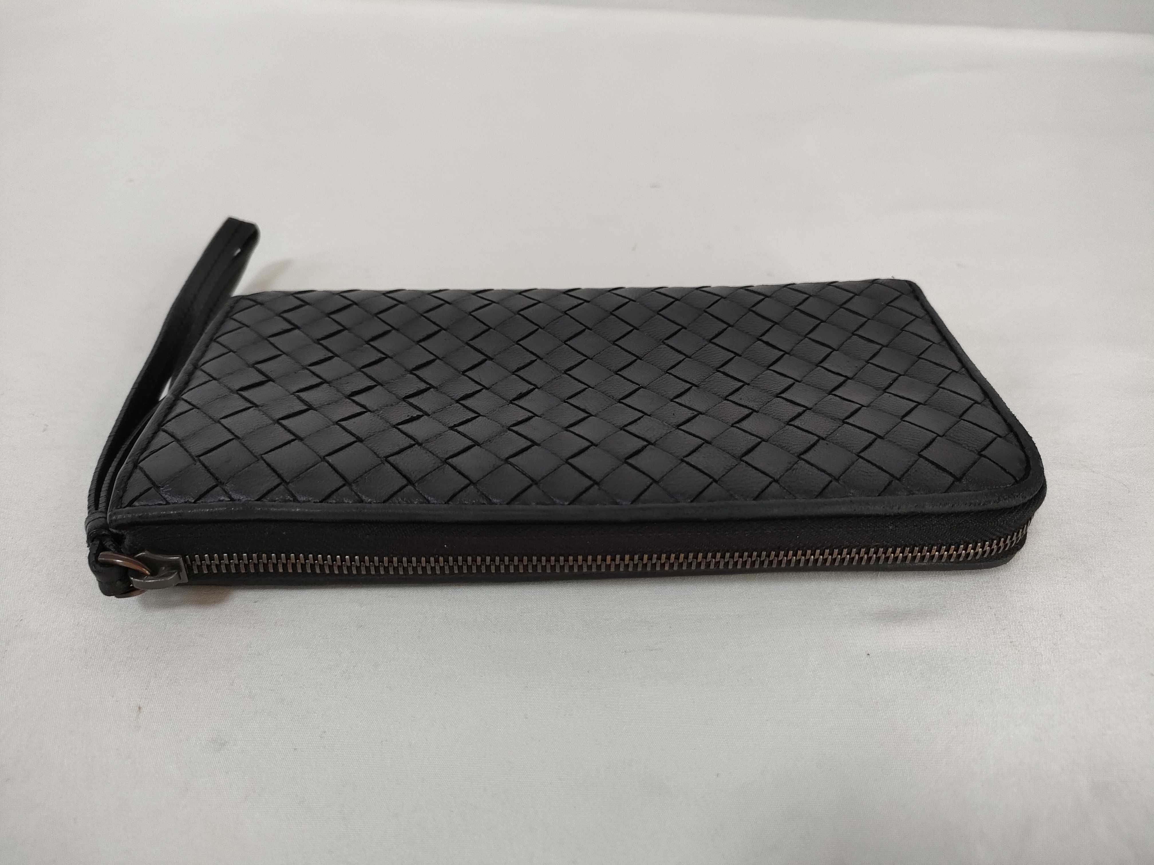 Intrecciato Long Wallet with Zipper, Black — view 6