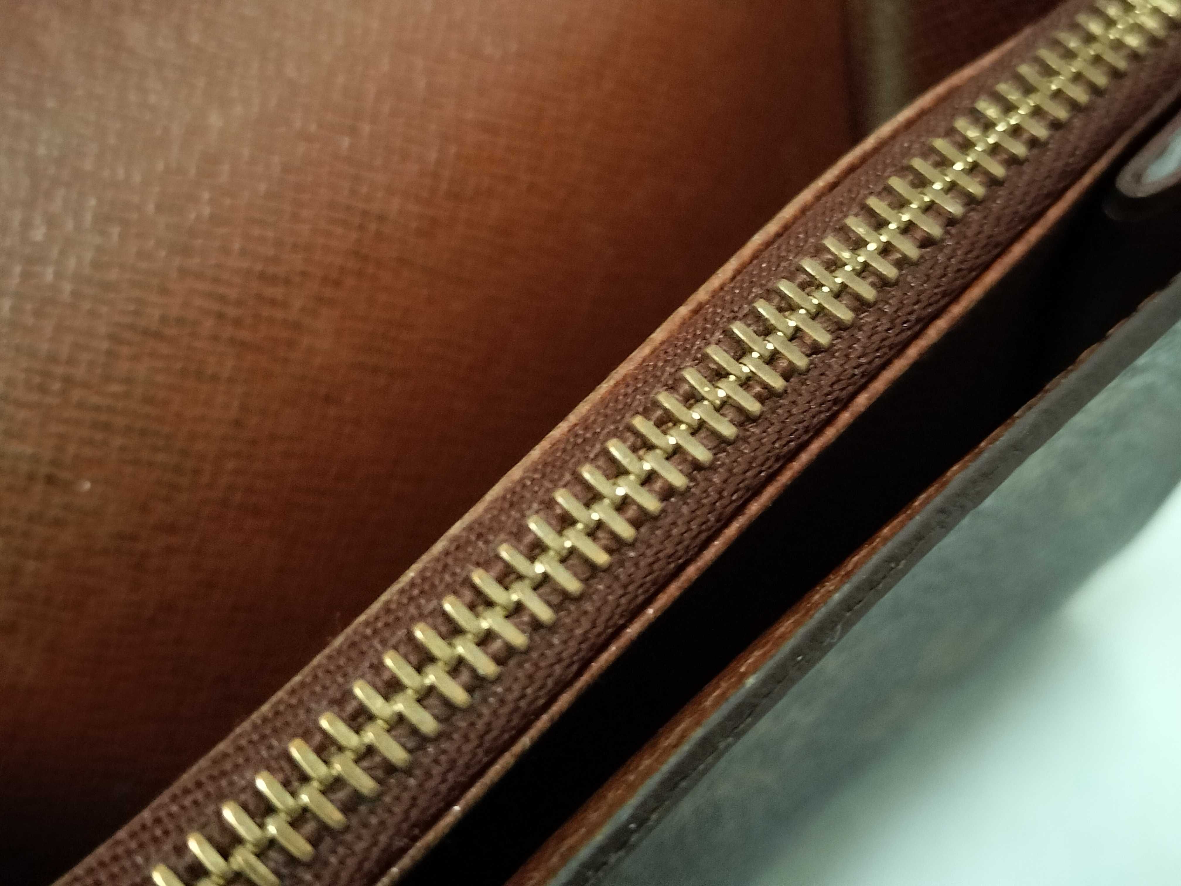 Monogram Louis Vuitton Long Wallet — view 8
