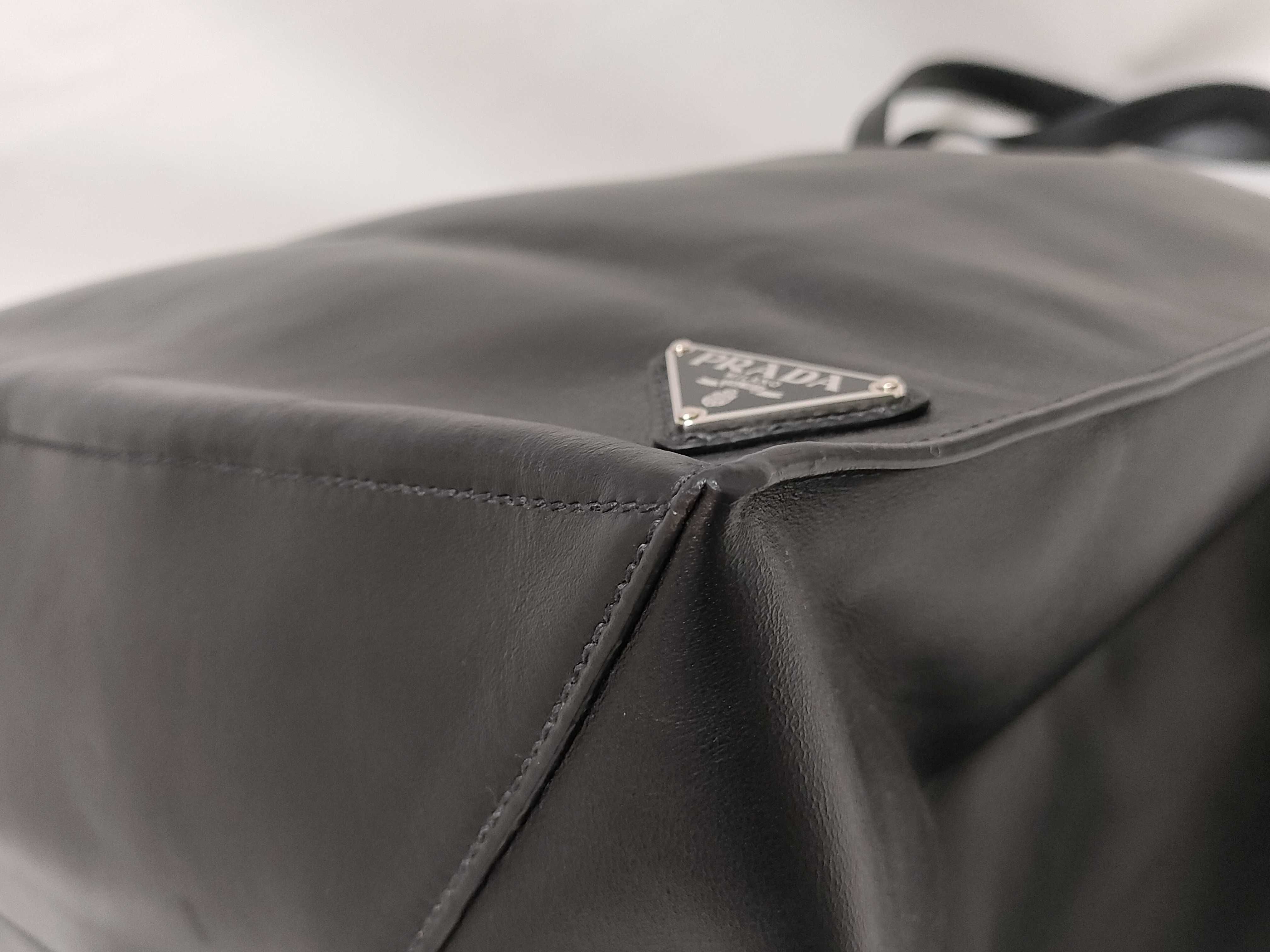 2-way Tote Bag Leather Triangle Logo Tote Bag — view 6