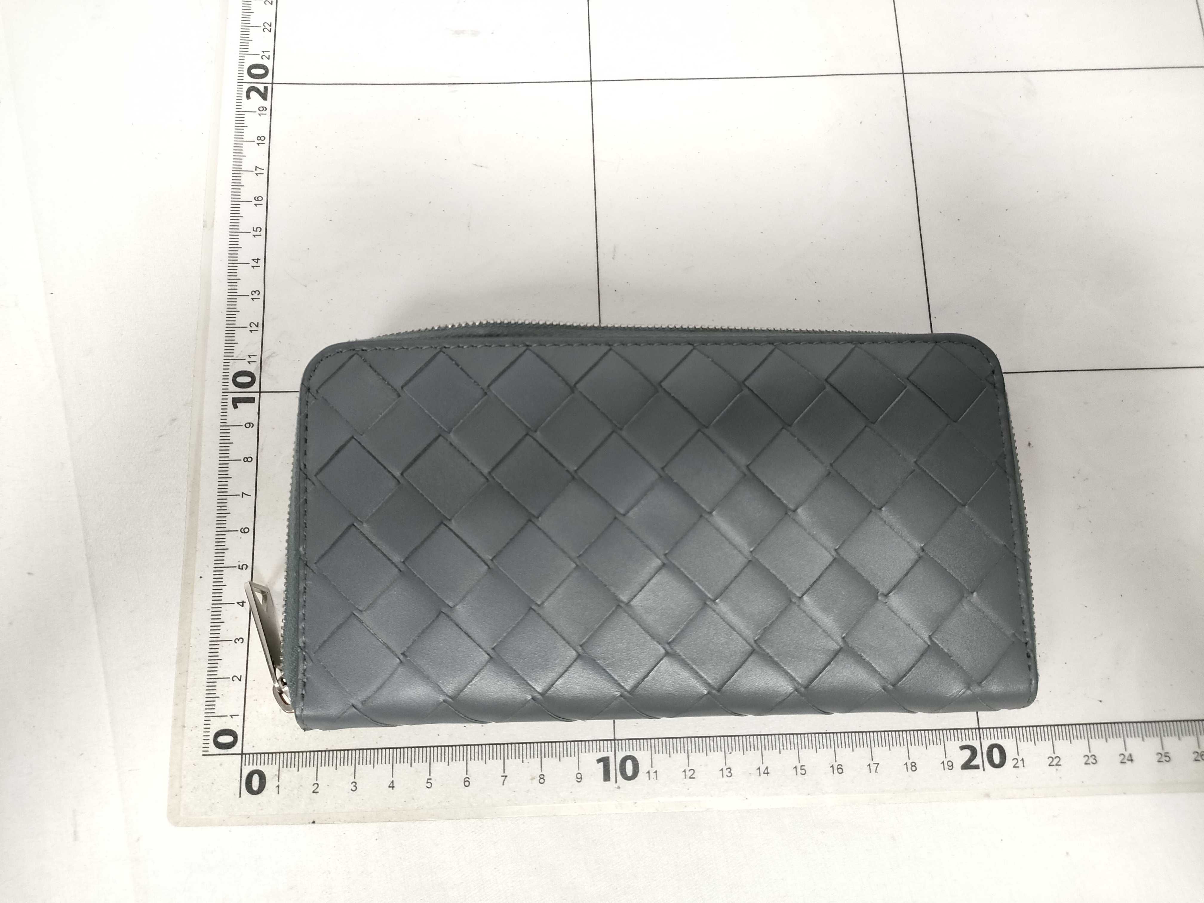 Intrecciato Bottega Long Wallet Intrecciato Gray Wallet — view 2