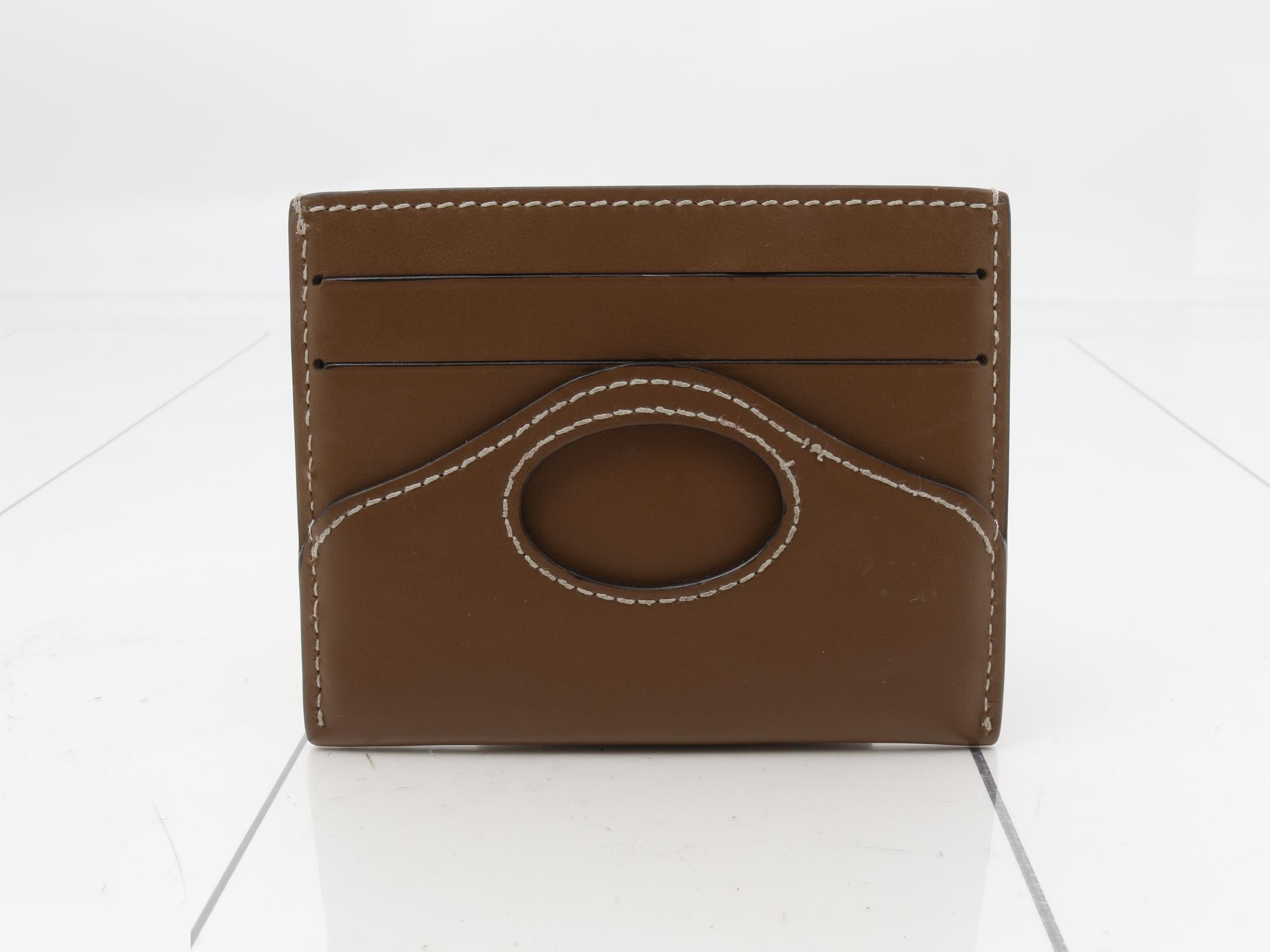 Other items: Bags, notebook covers, card cases, etc. — view 2