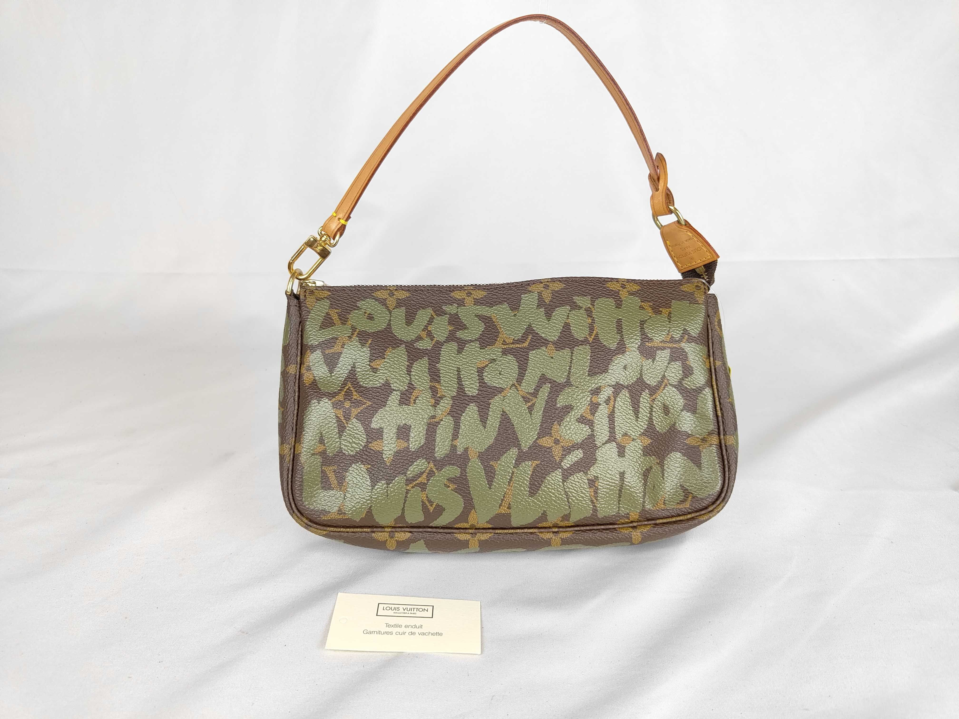 Monogram Graffiti Pochette Accessoires Pouch