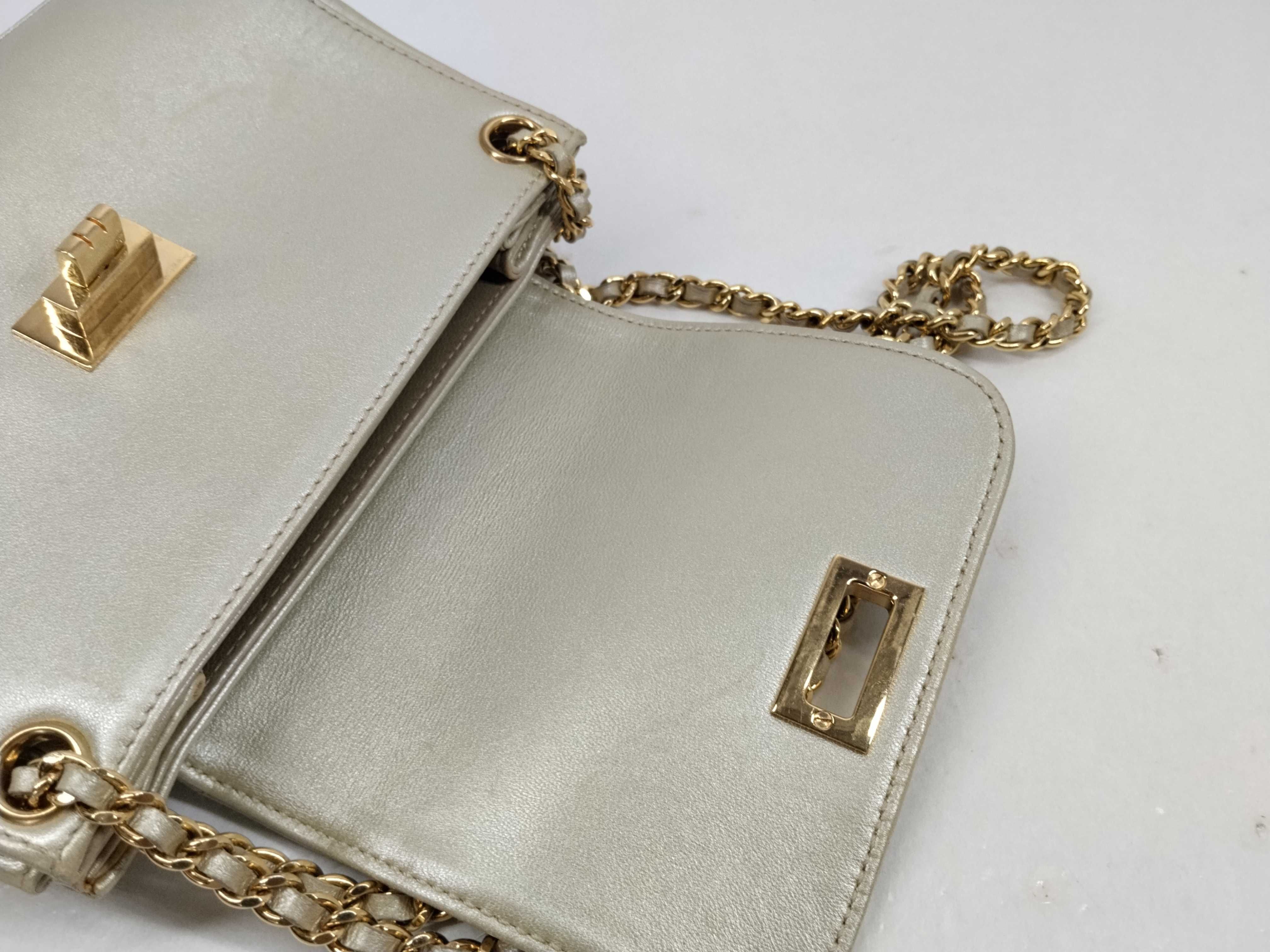 Chocolate Bar 2.55 Shoulder Bag — view 8