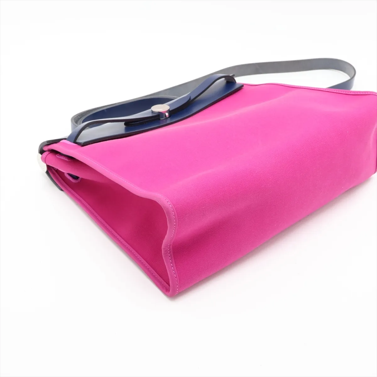 Herbag Zip PM Toile Officier x Vache Hunter Pink x Navy Silver Hardware C: 2018 — view 4