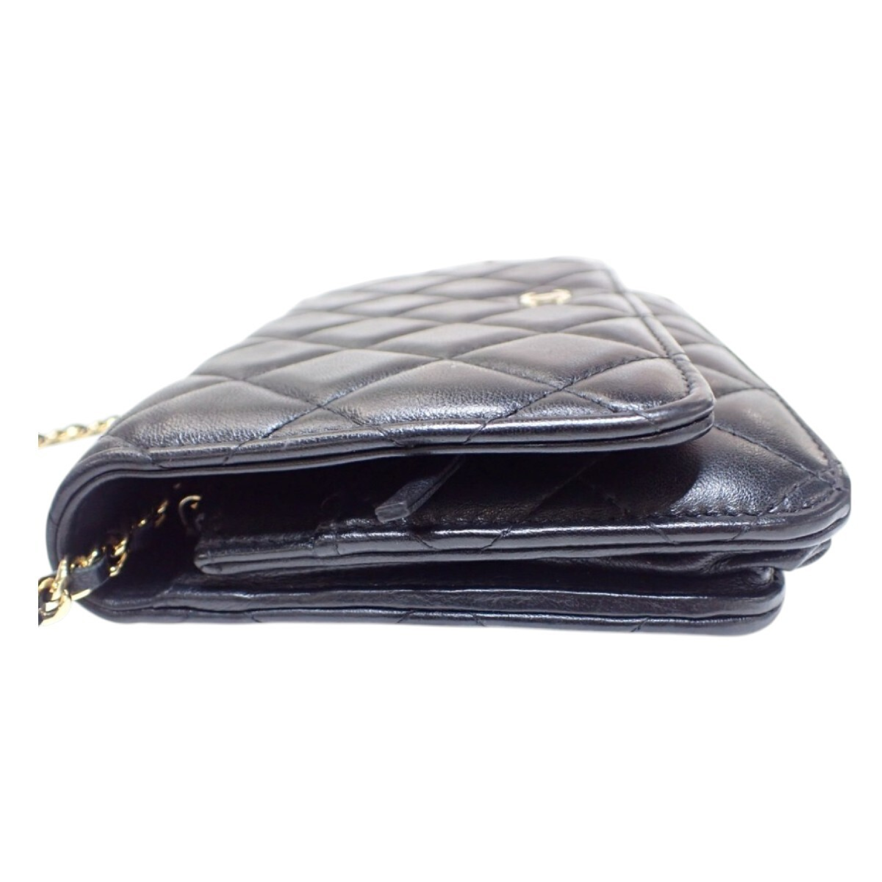 Matelassé Lambskin Chain Wallet, with original seal, serial number in the 27 range, shoulder bag. — view 5