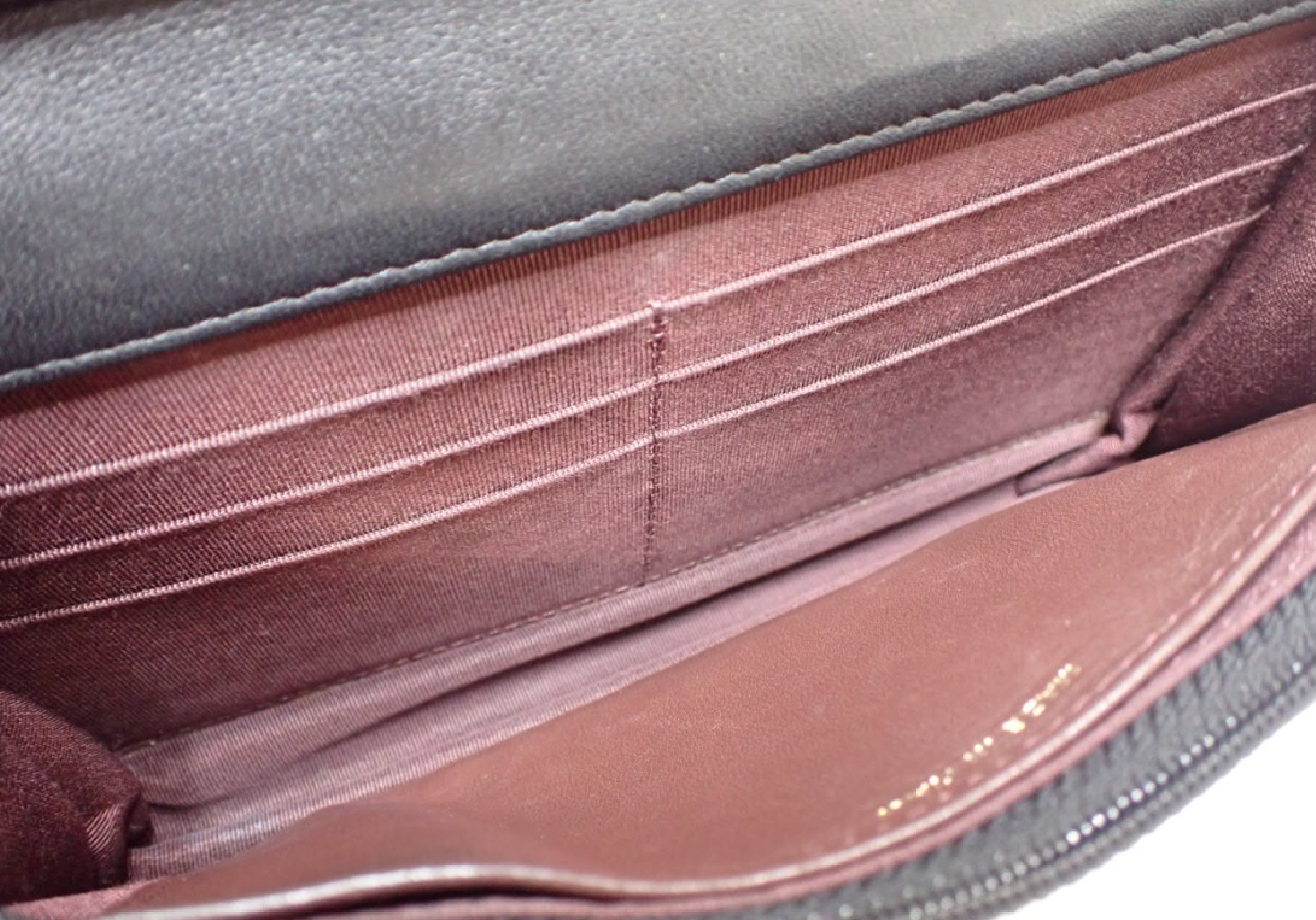Matelassé Lambskin Chain Wallet, with original seal, serial number in the 27 range, shoulder bag. — view 9