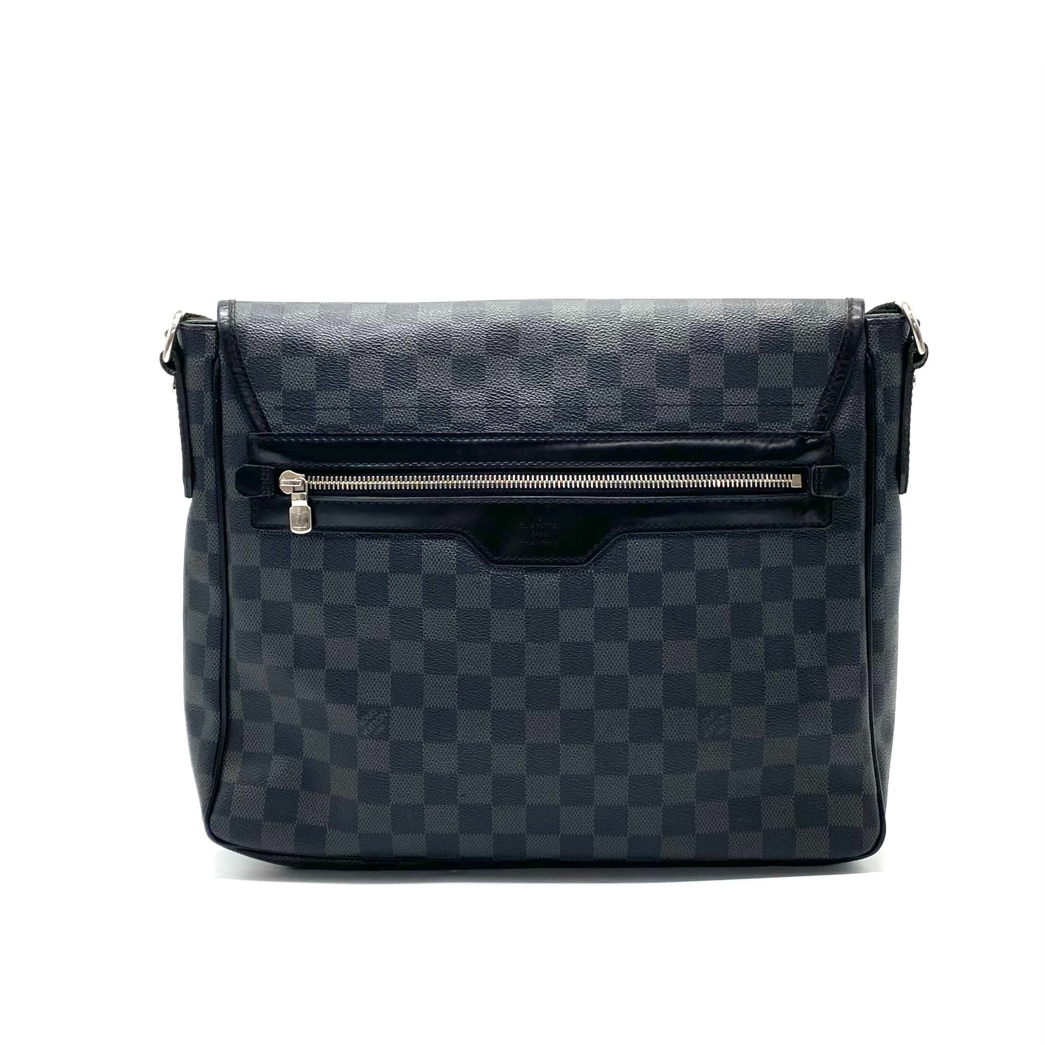 Damier Graphite Leather Shoulder Bag SP4170 — view 3