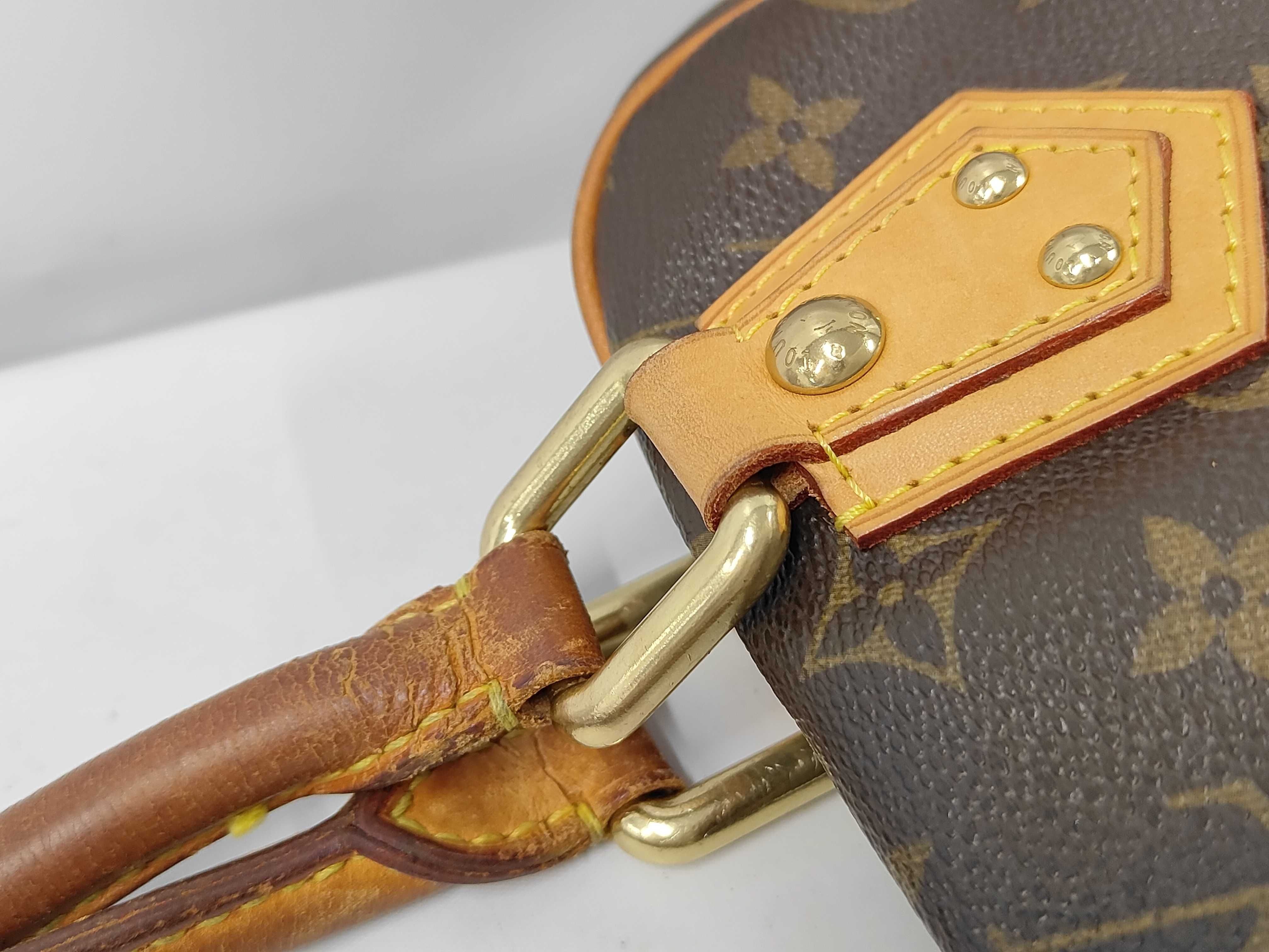 M40026 Monogram Manhattan PM Handbag — view 6