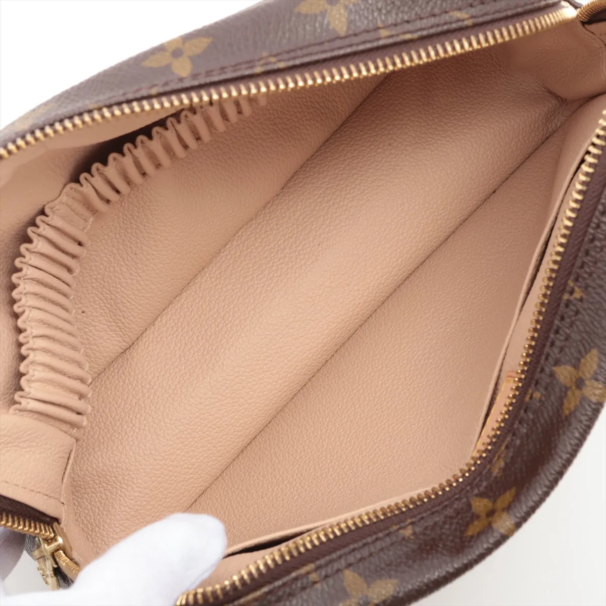 Monogram True Toilet 23 M47524 MB5017 Brown Pouch — view 3
