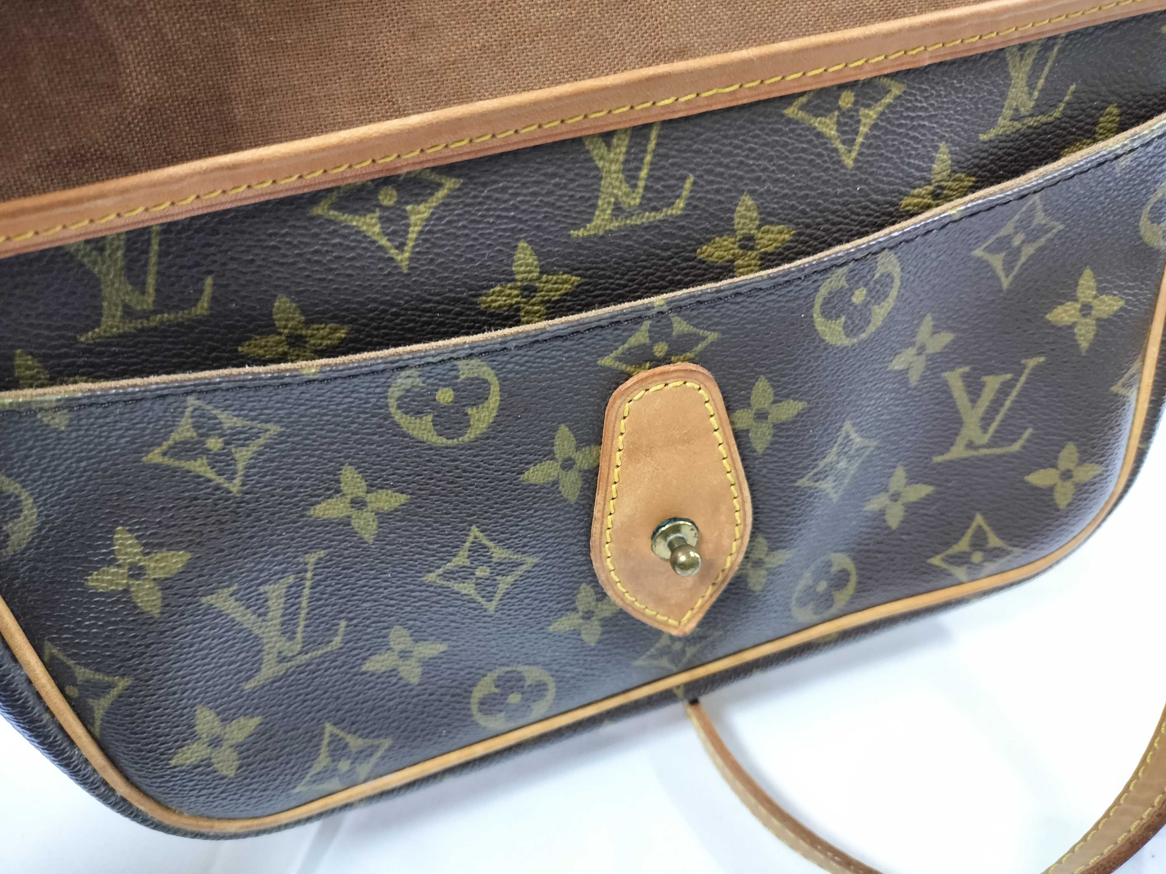 Monogram M42248 Gibecière PM Shoulder Bag — view 9