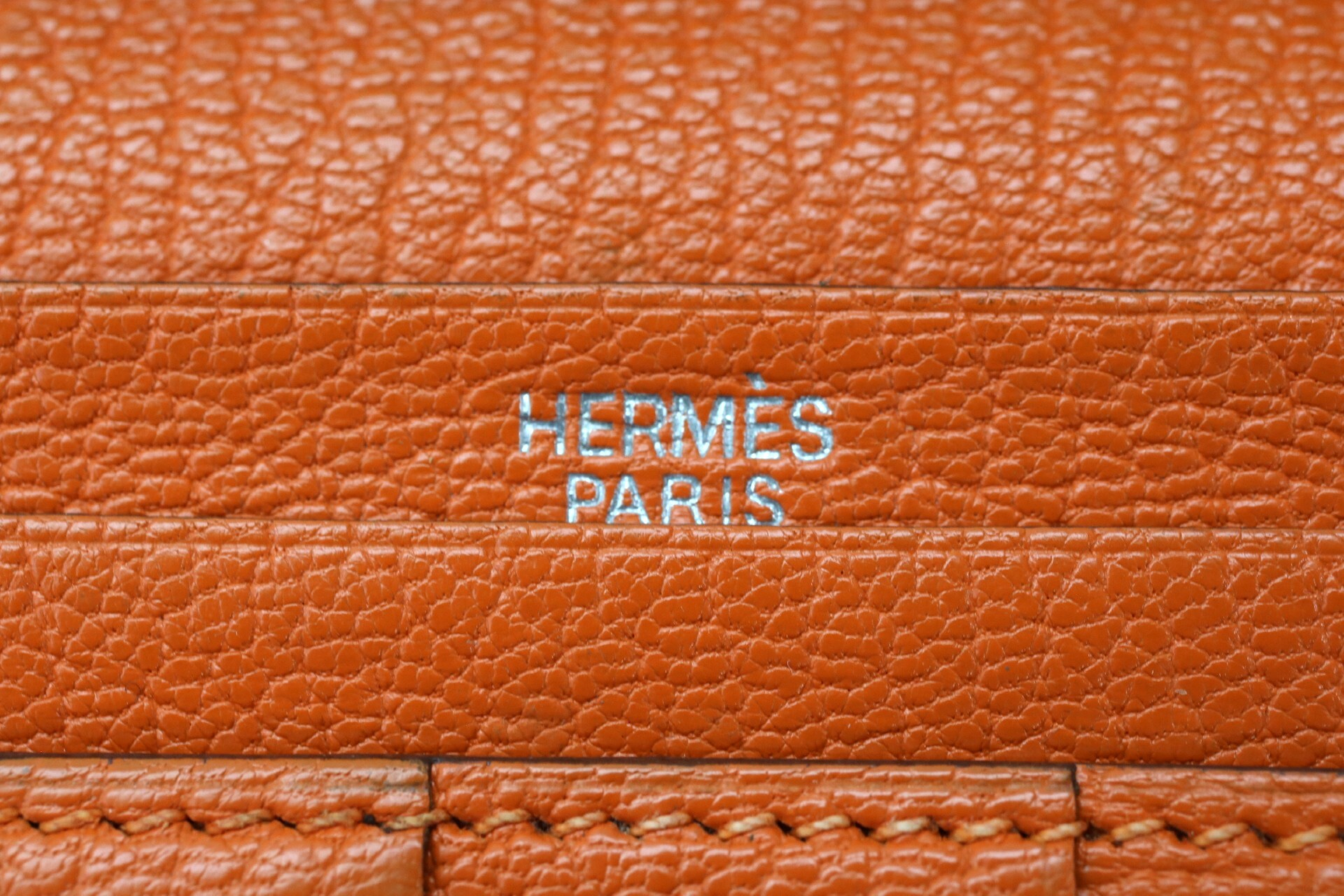 Bearn Bi-fold Long Wallet H Stamp Wallet — view 8